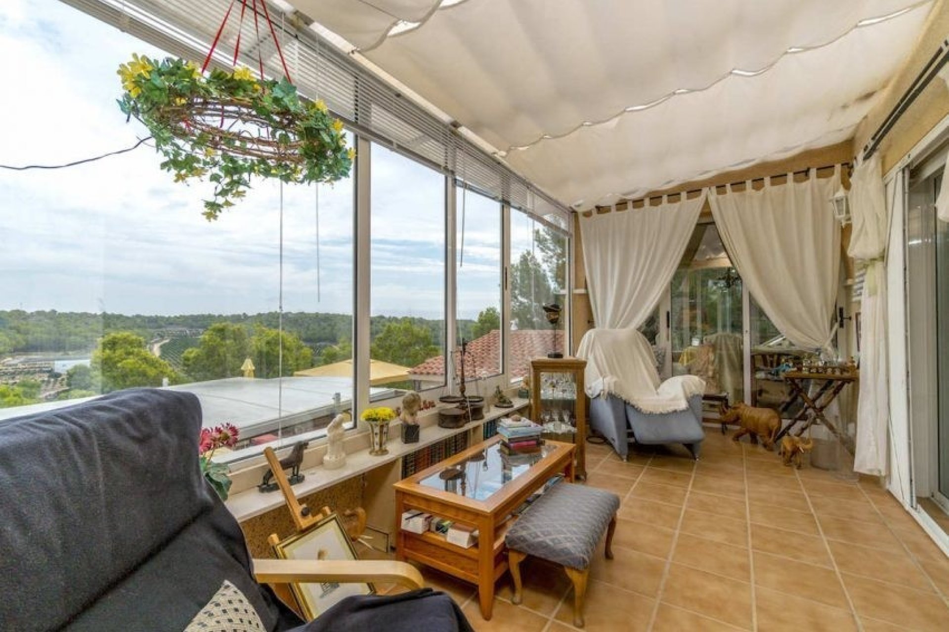 Resale - Villa -
Pinar de Campoverde - Inland