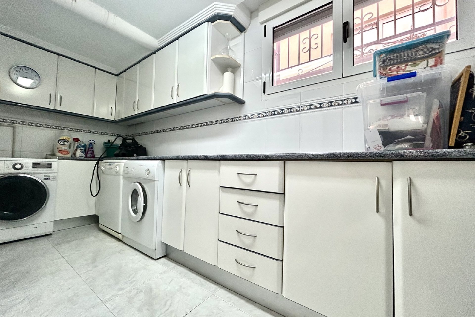 Resale - Villa -
Pinar de Campoverde - Inland