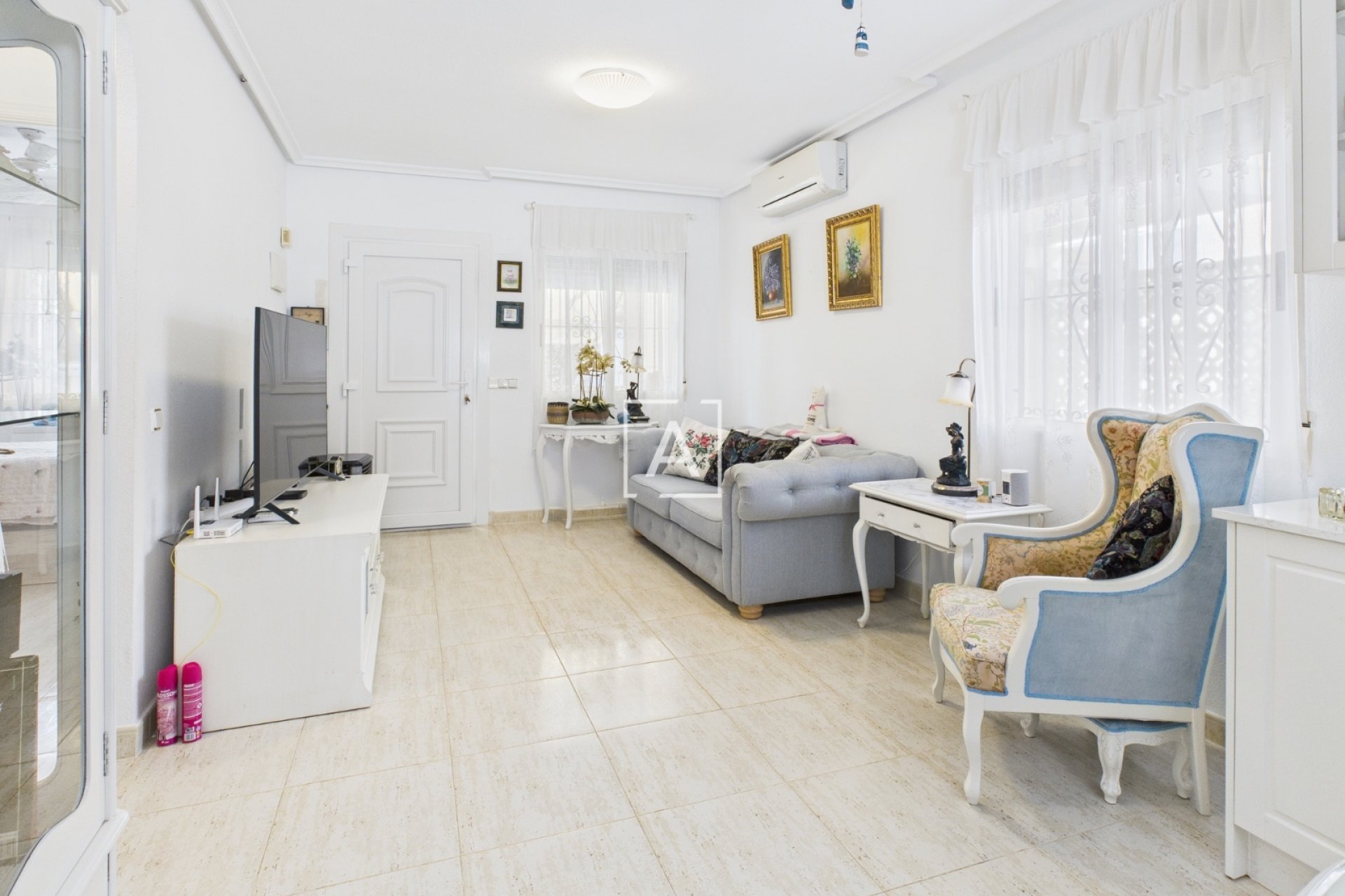 Resale - Villa -
Pinar de Campoverde - Inland