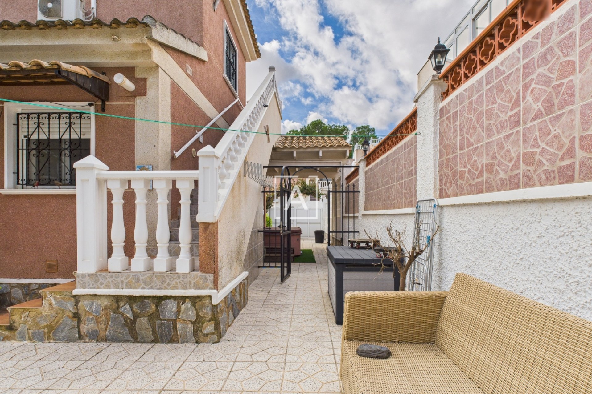 Resale - Villa -
Pinar de Campoverde - Inland