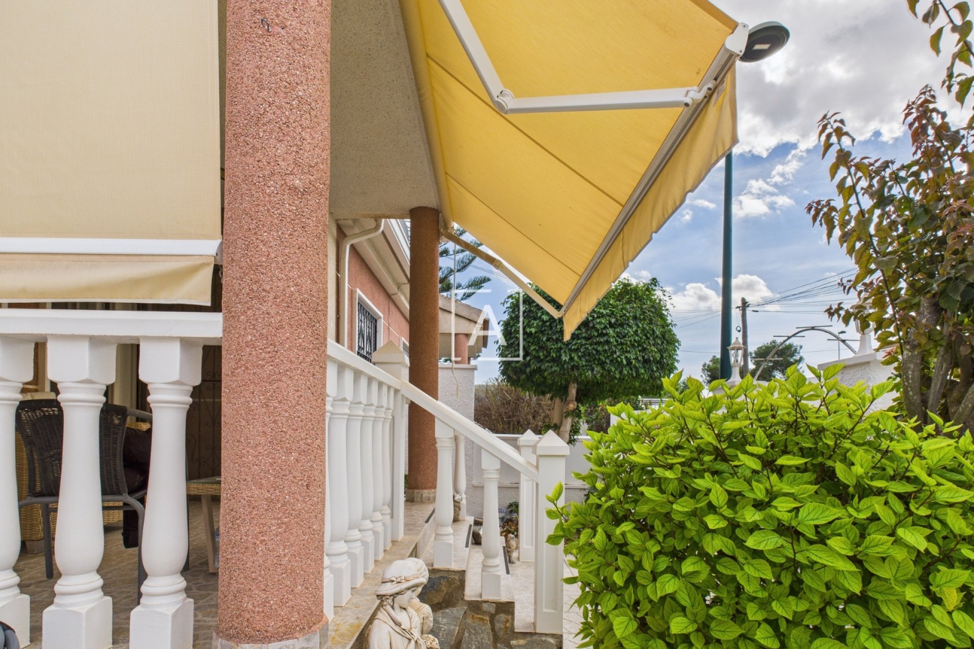 Resale - Villa -
Pinar de Campoverde - Inland