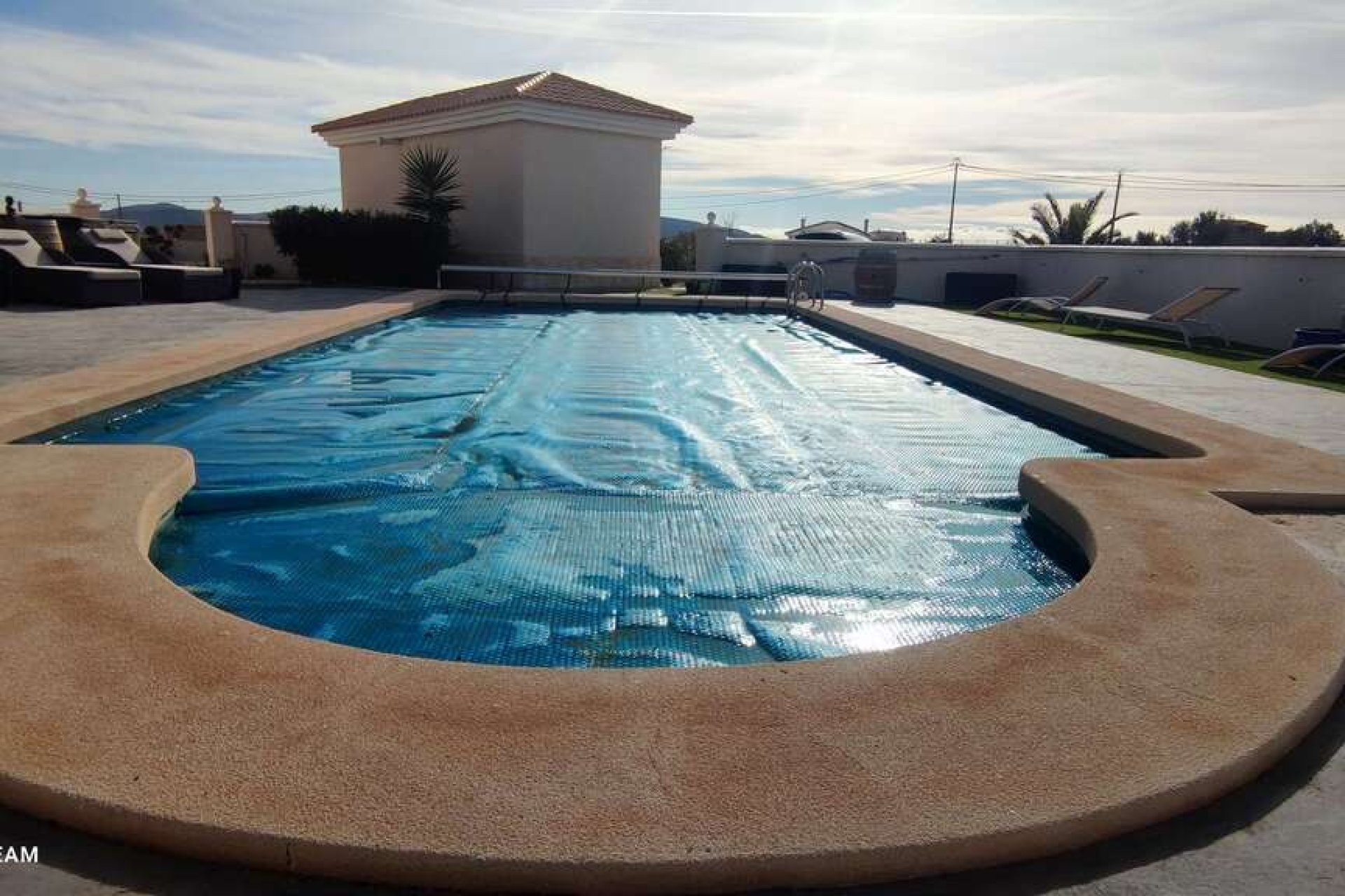 Resale - Villa -
Pinoso - Inland