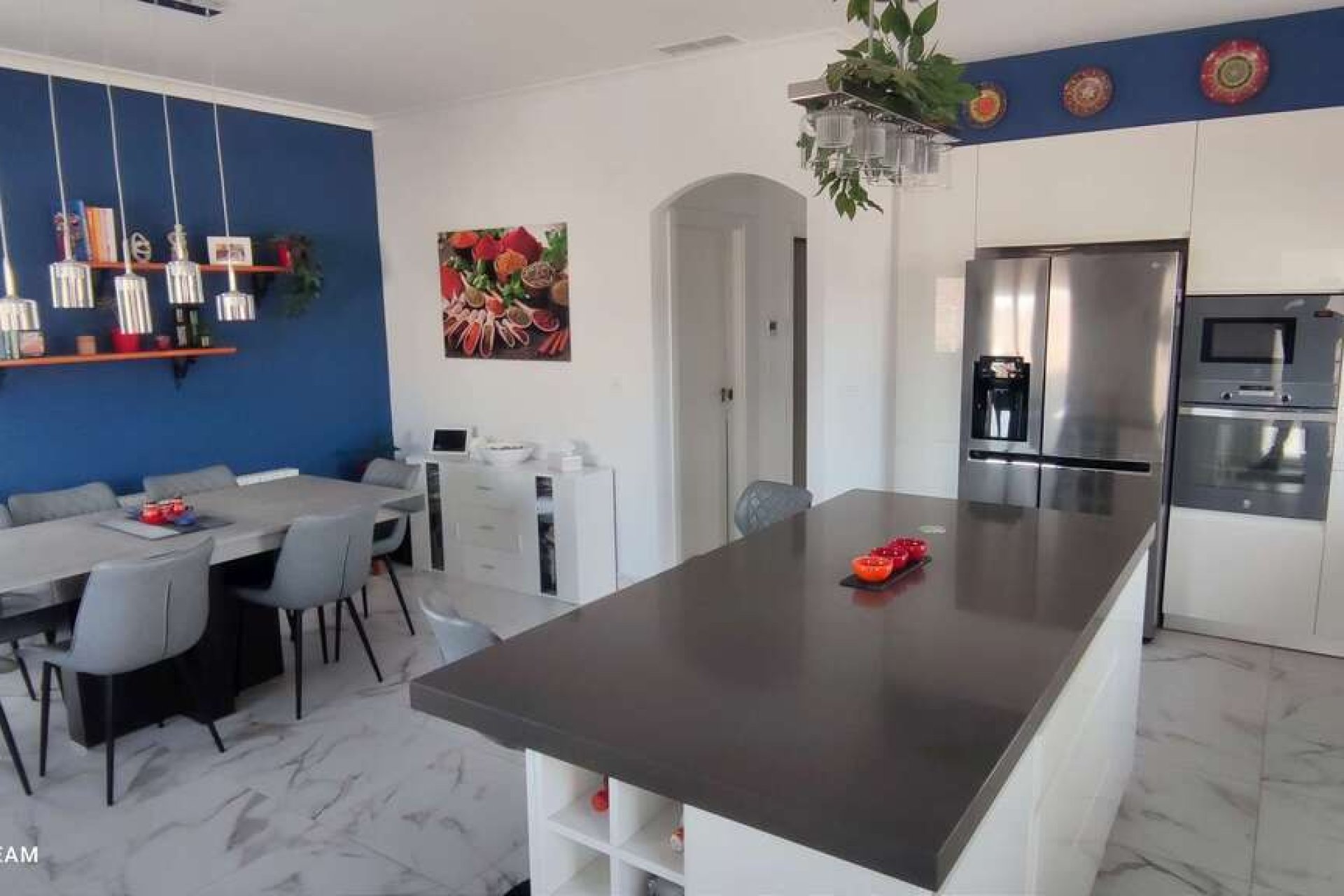 Resale - Villa -
Pinoso - Inland