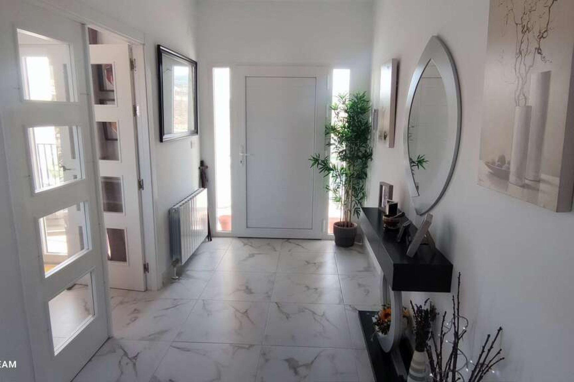 Resale - Villa -
Pinoso - Inland