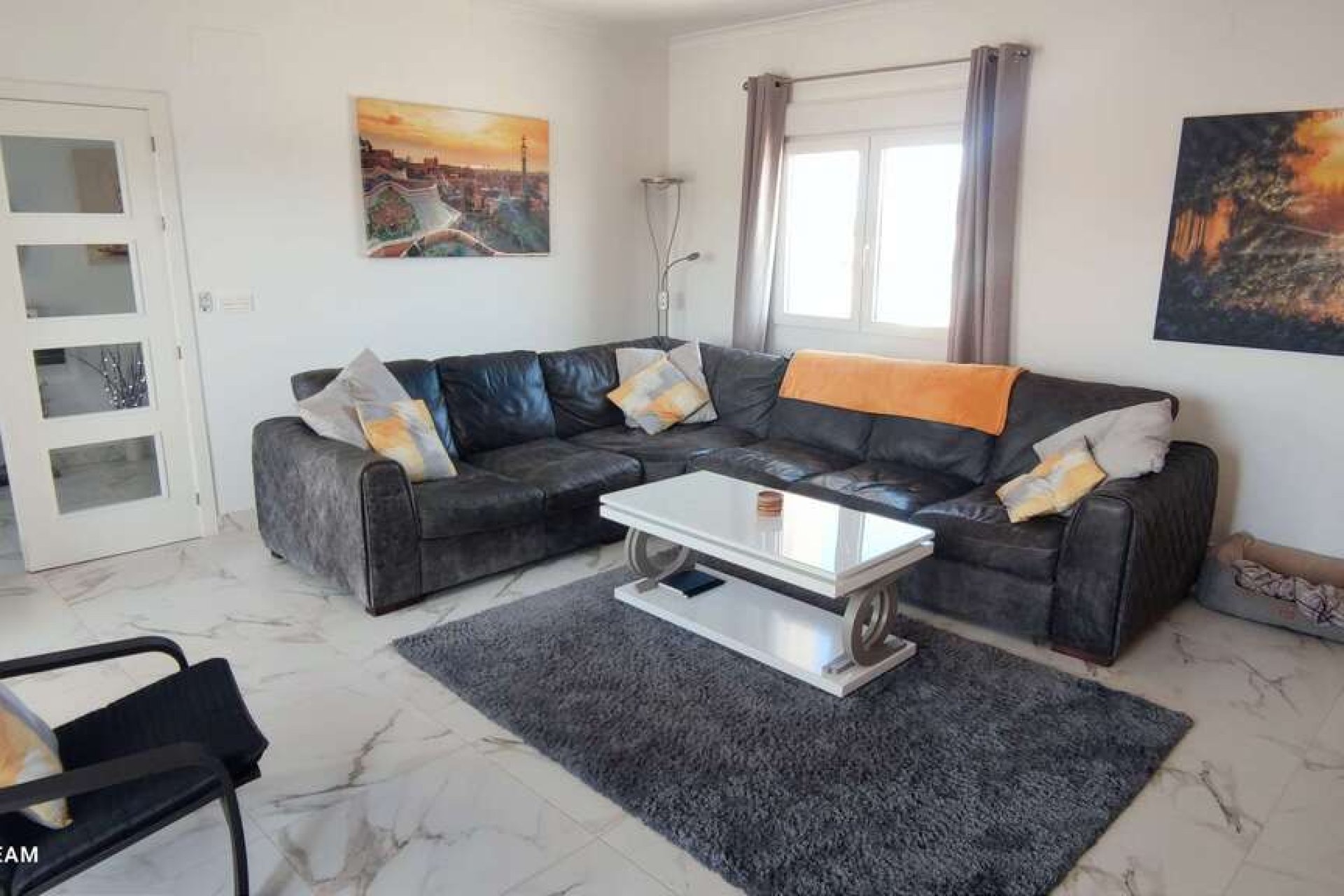 Resale - Villa -
Pinoso - Inland