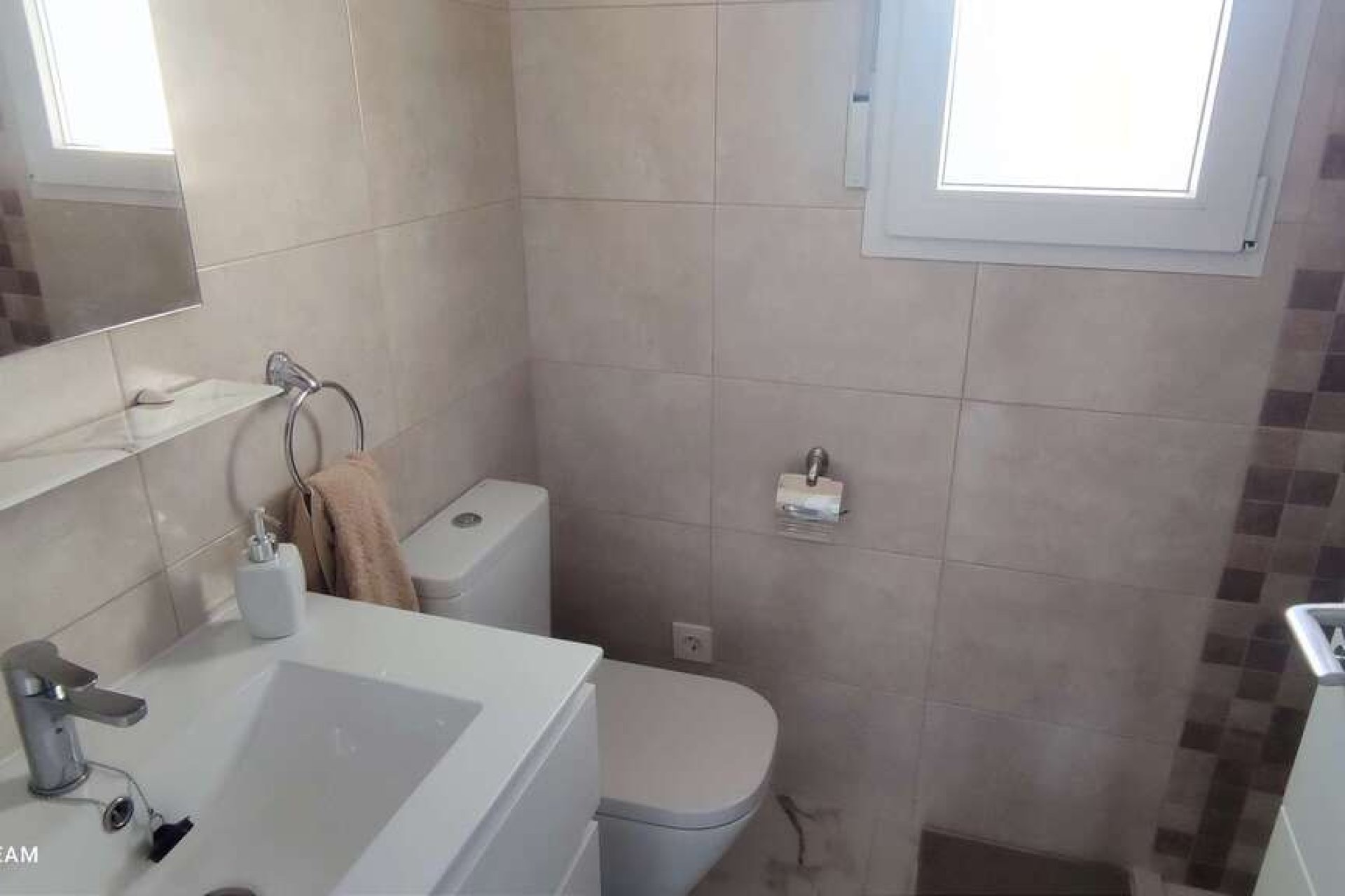 Resale - Villa -
Pinoso - Inland