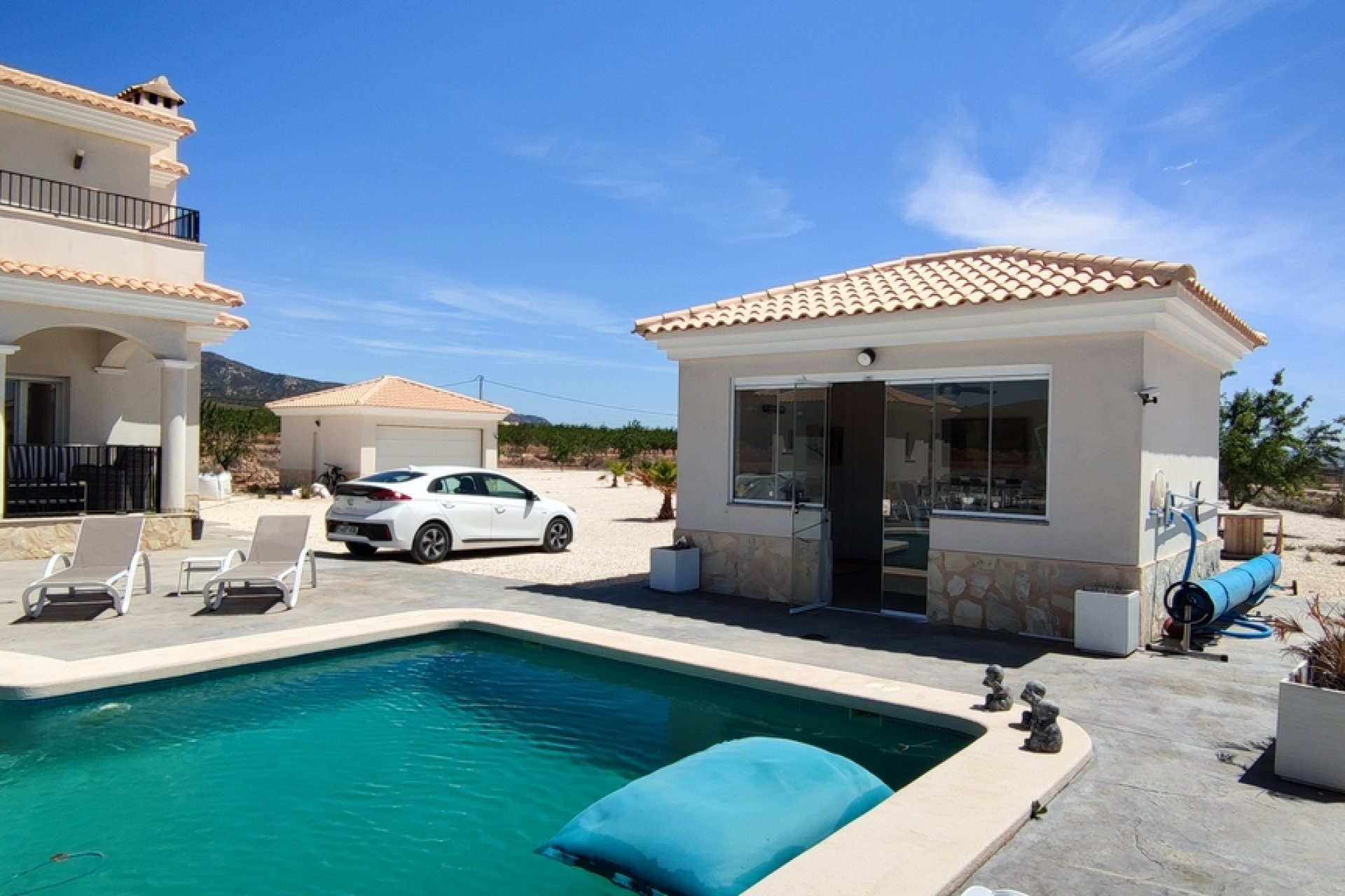 Resale - Villa -
Pinoso - Inland