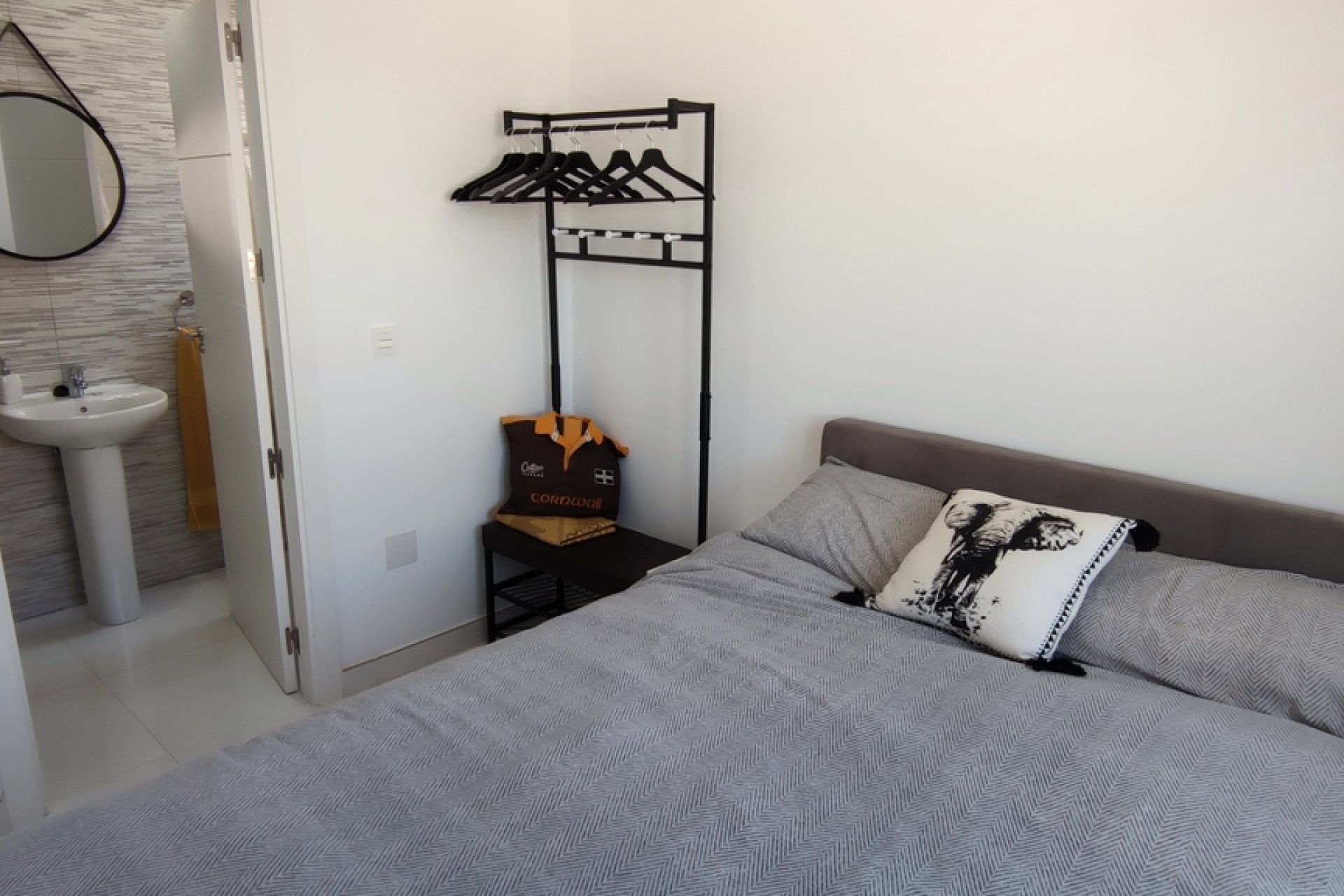 Resale - Villa -
Pinoso - Inland