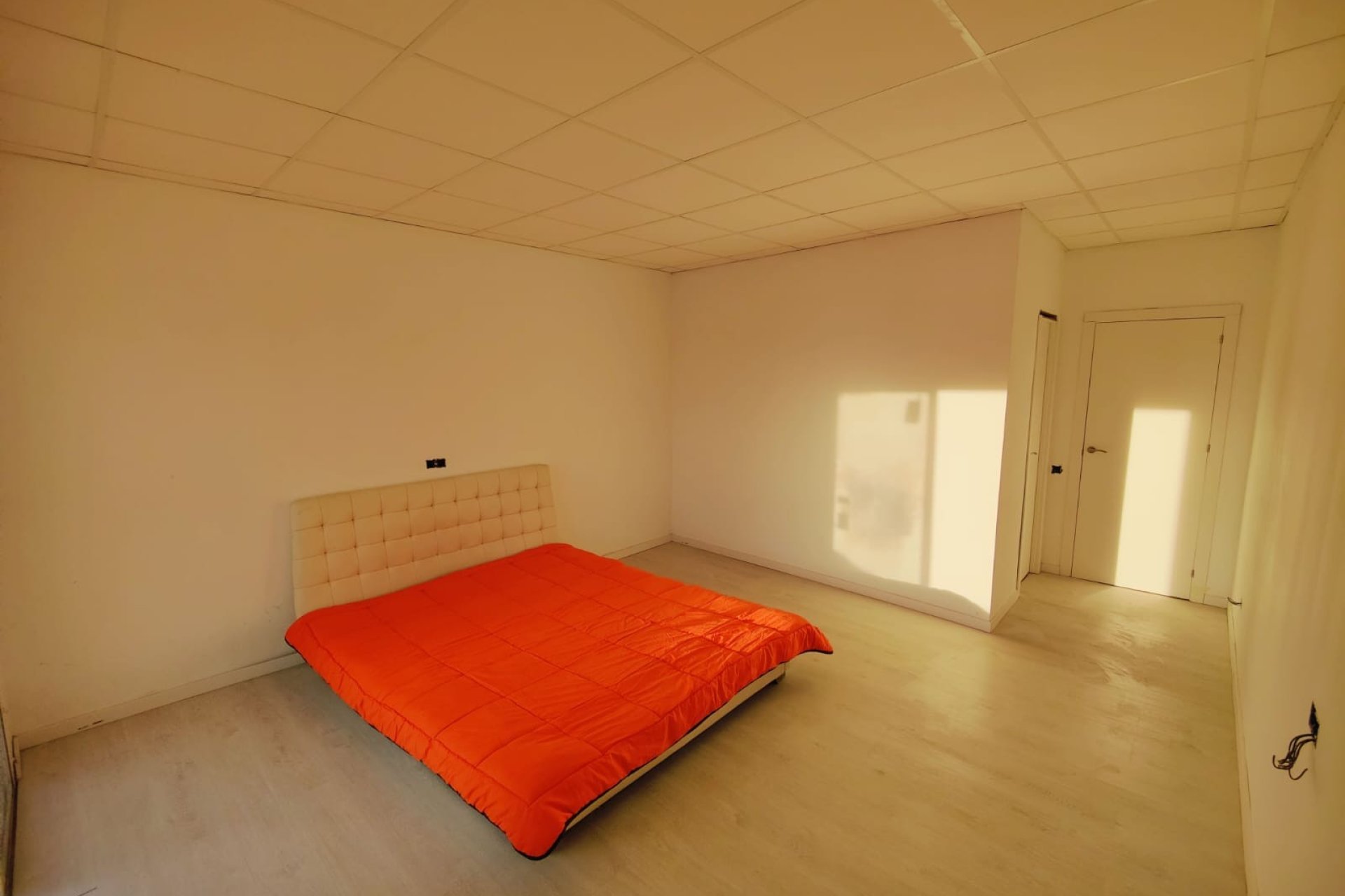 Resale - Villa -
Pinoso - Inland