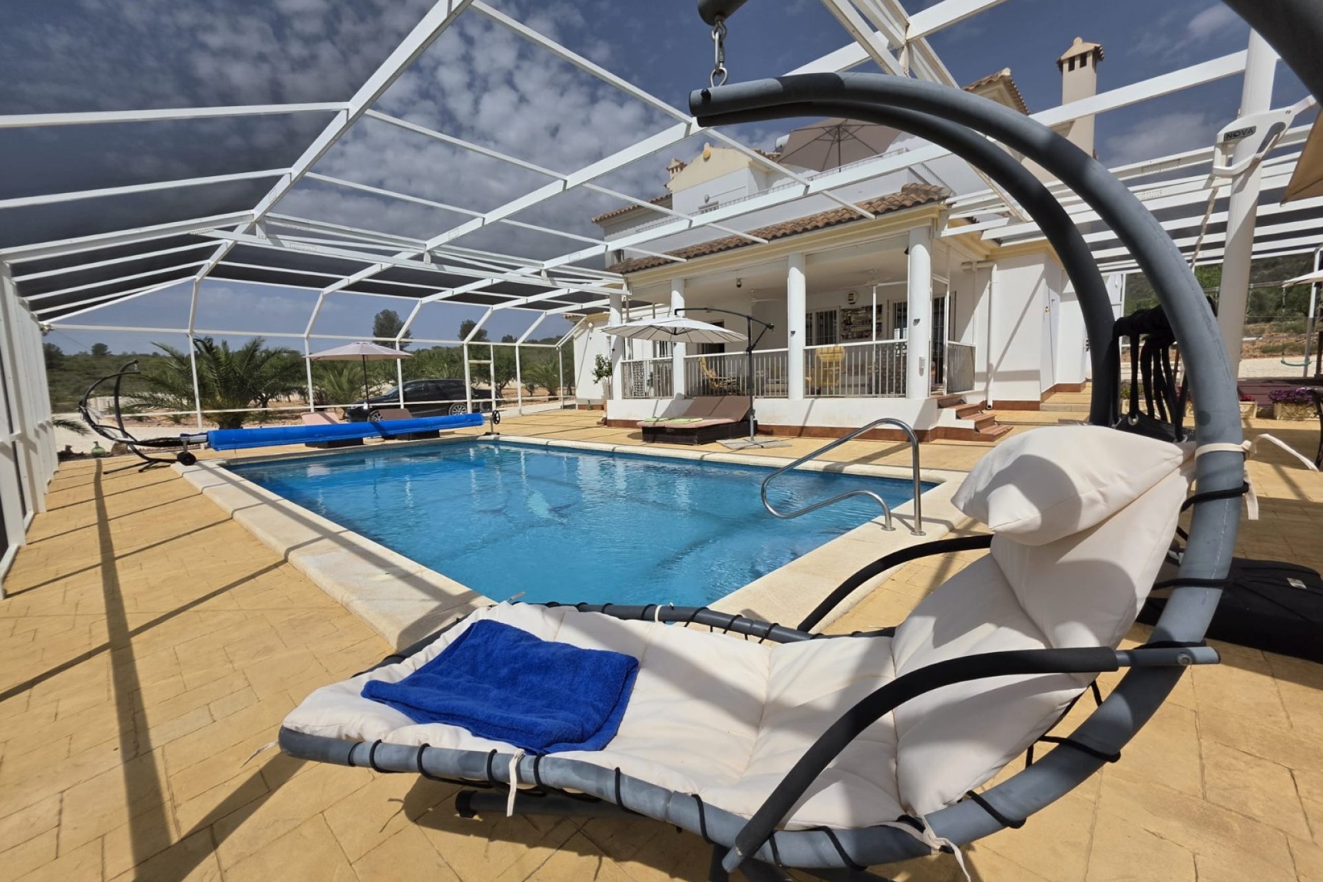 Resale - Villa -
Pinoso - Inland