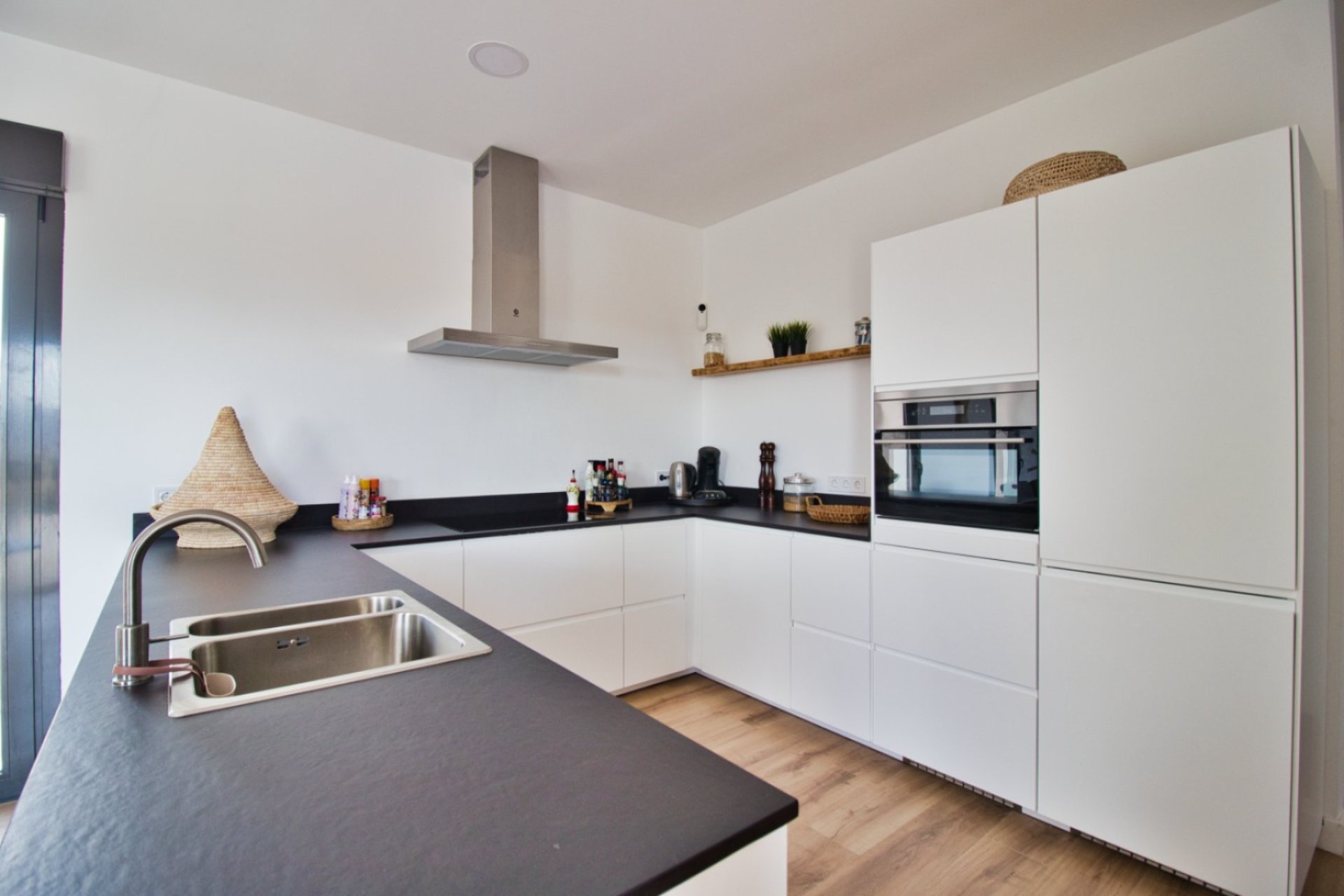 Resale - Villa -
Pinoso - Inland
