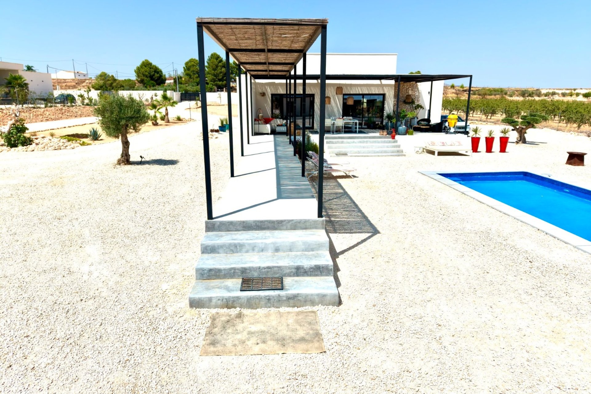 Resale - Villa -
Pinoso - Inland