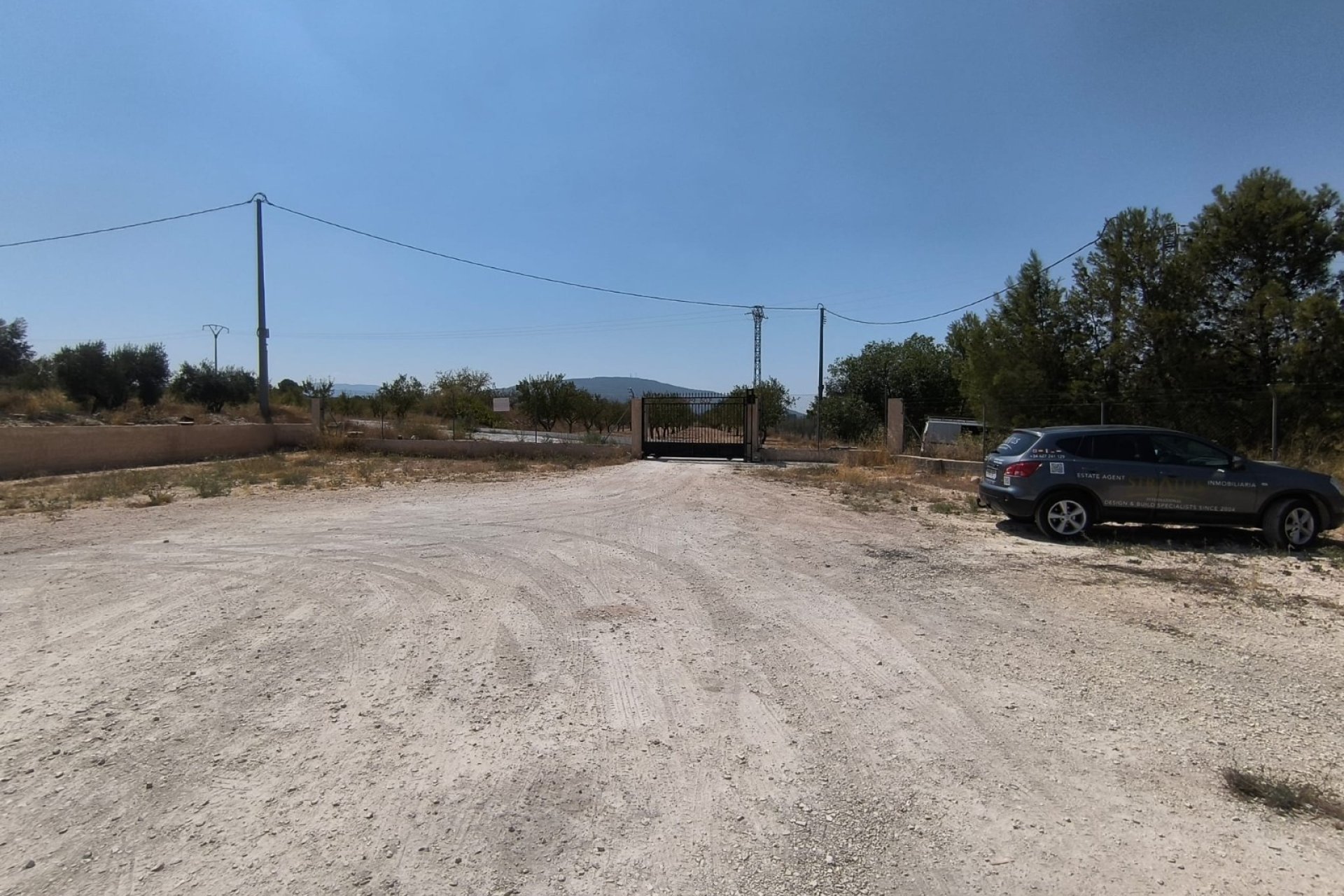 Resale - Villa -
Pinoso - Inland