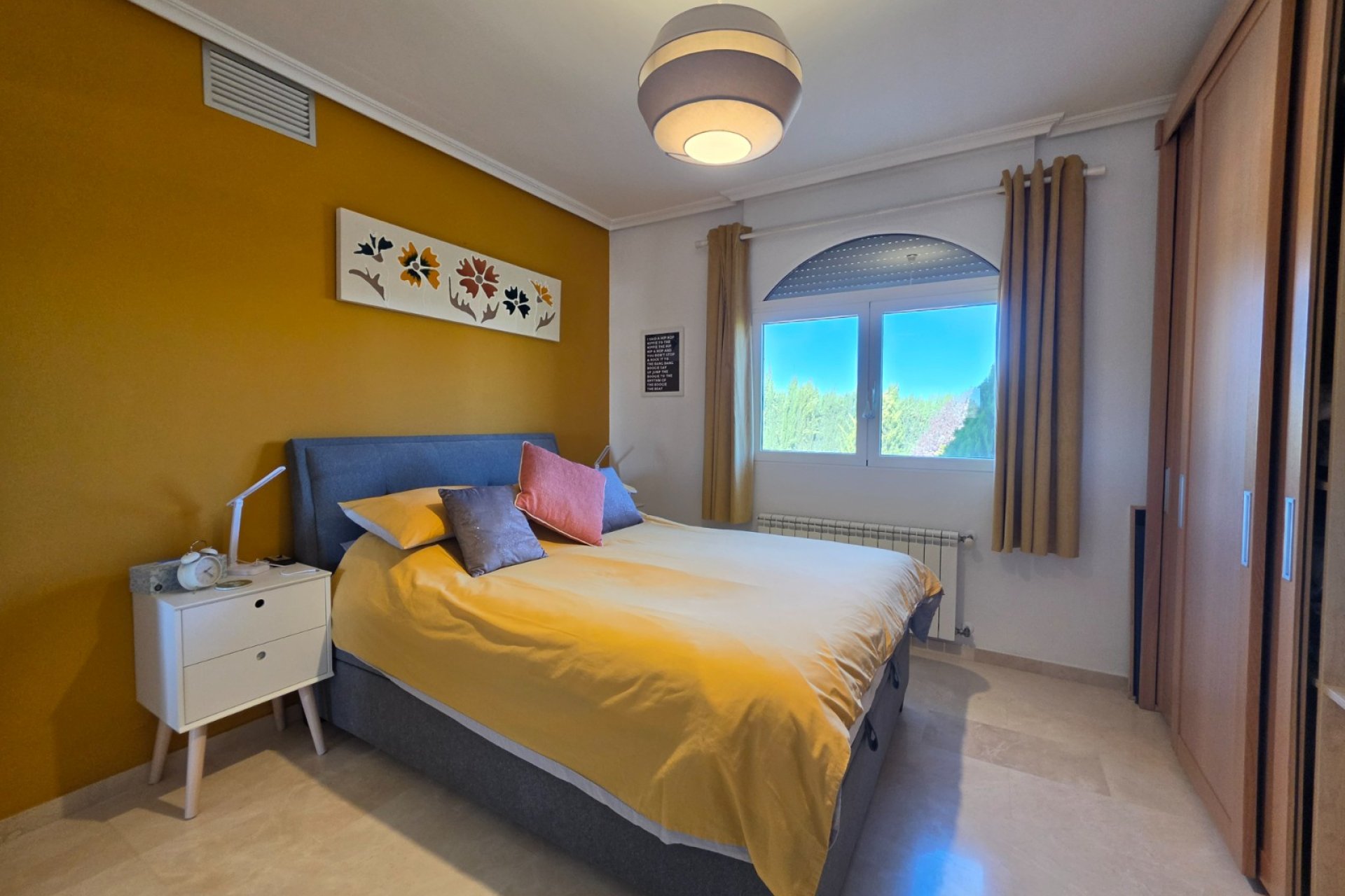 Resale - Villa -
Pinoso - Inland