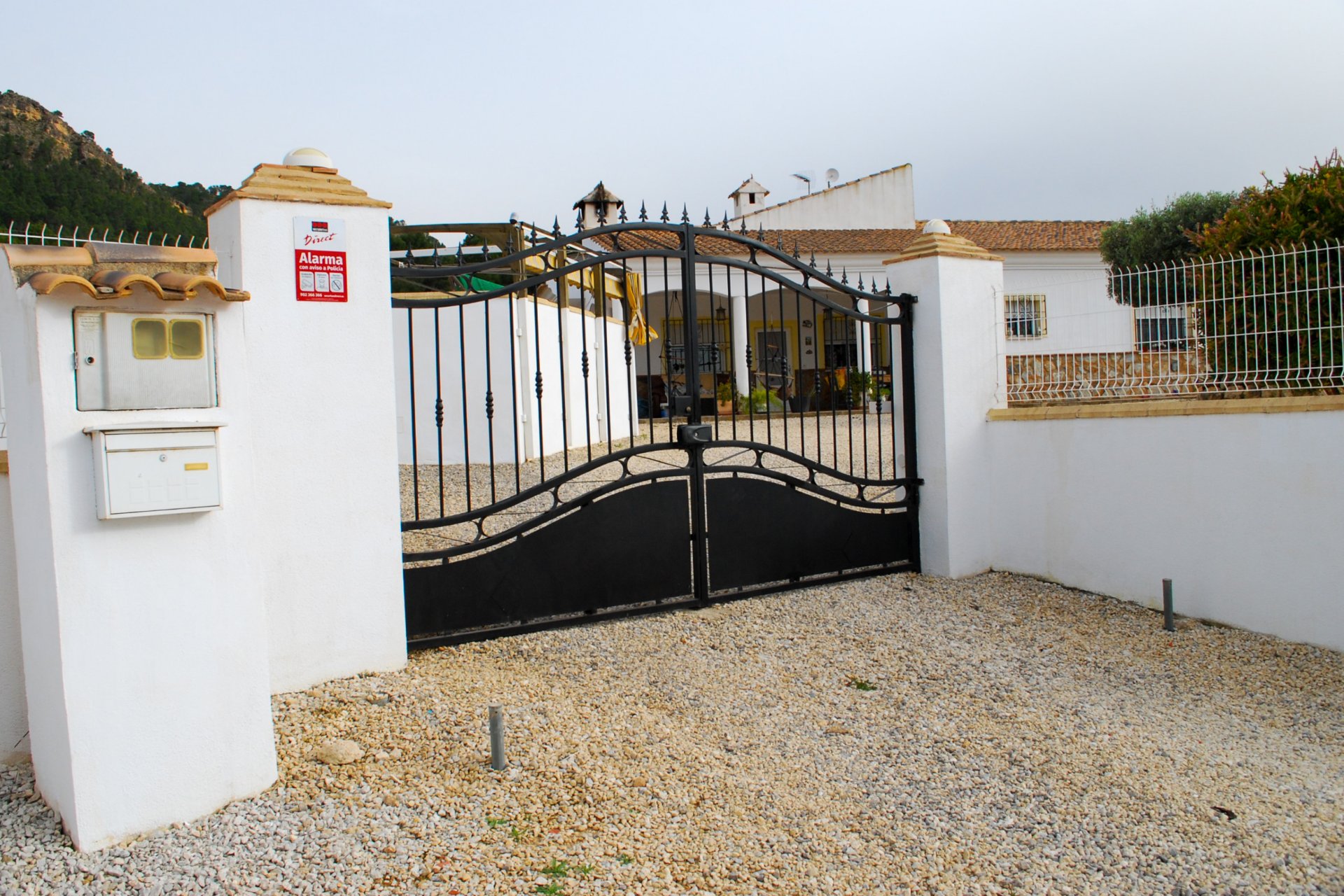 Resale - Villa -
Pliego - Inland