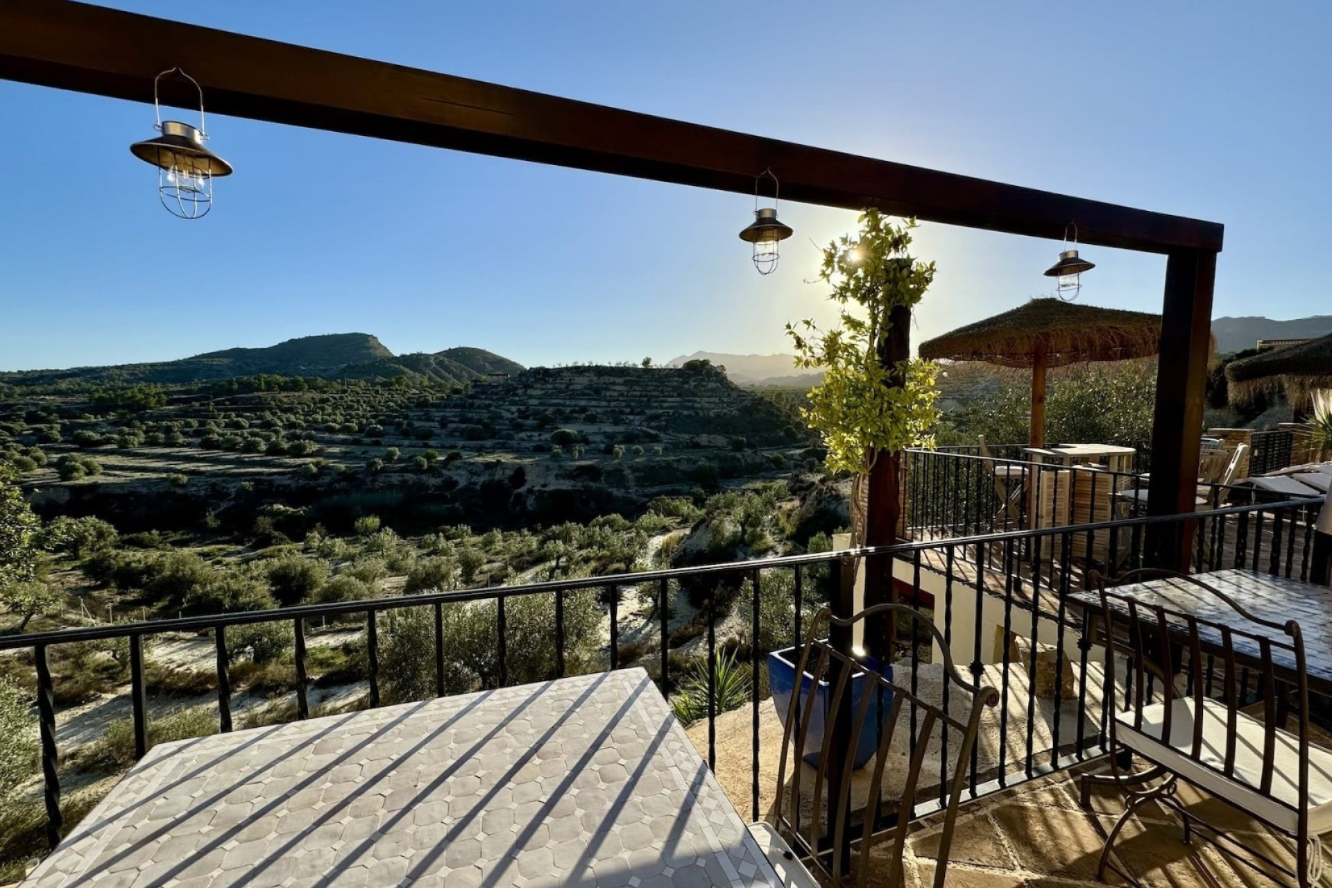 Resale - Villa -
Relleu - Inland