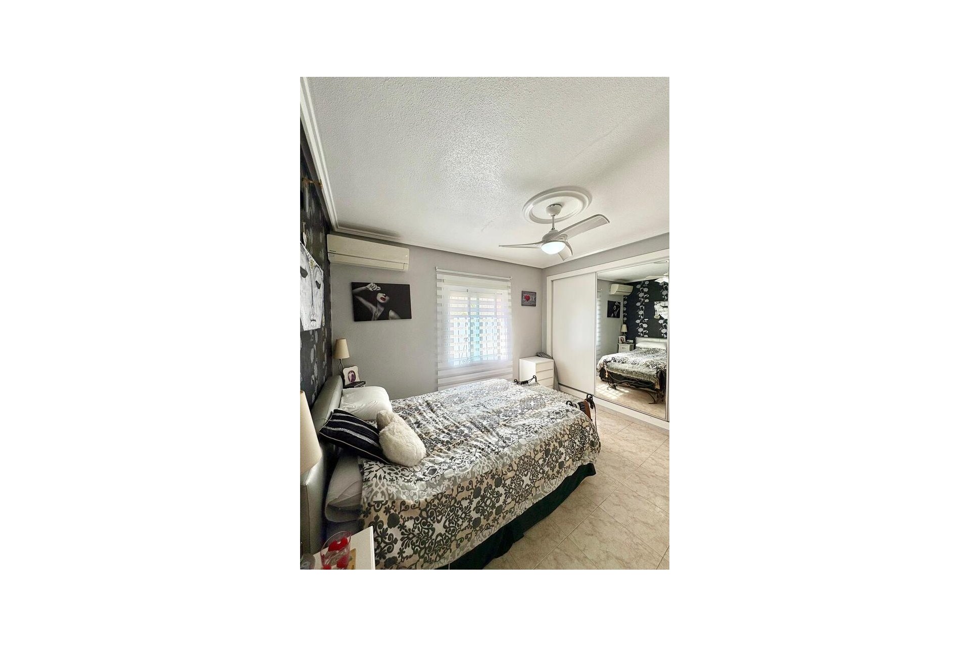 Resale - Villa -
Rojales - Costa Blanca