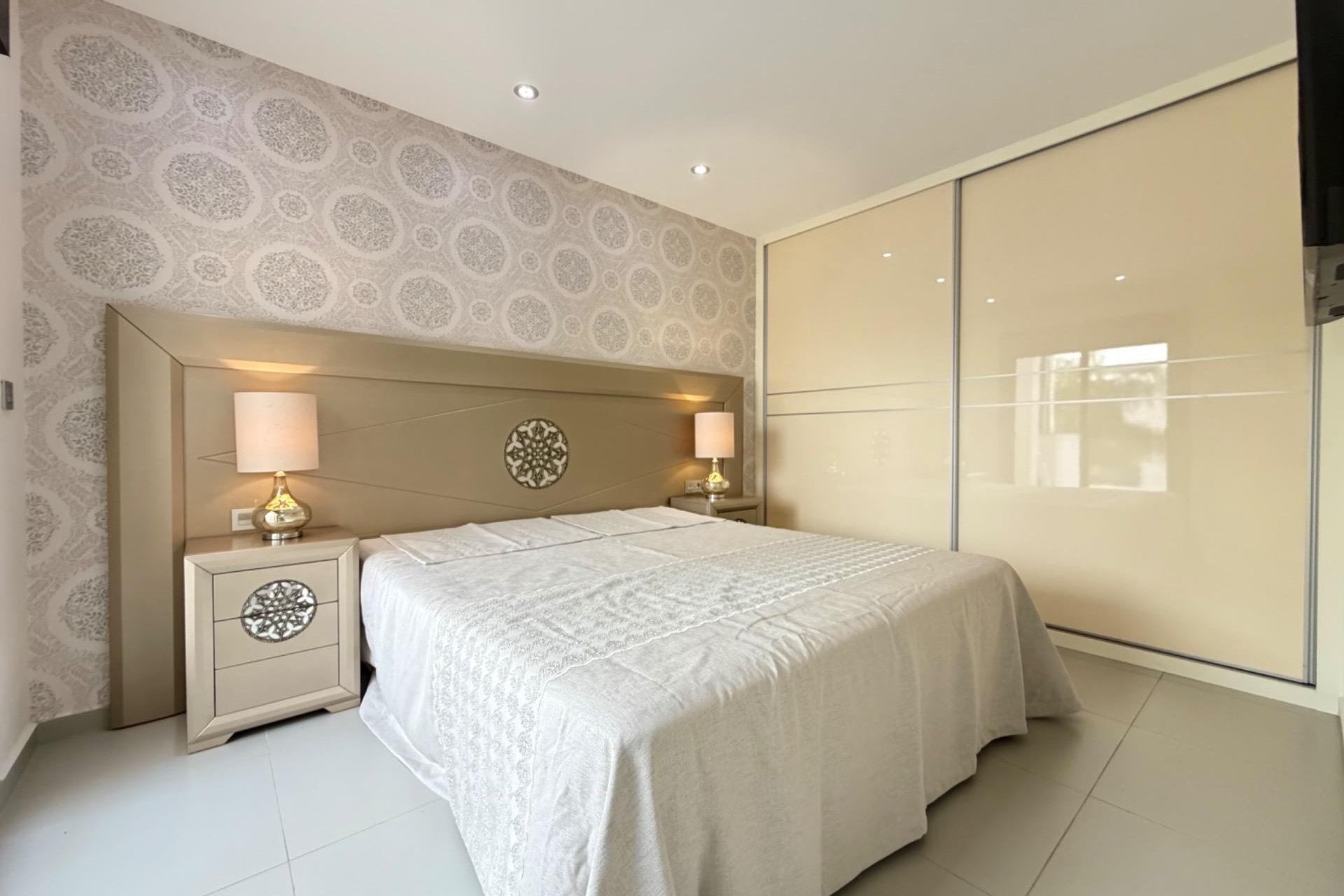 Resale - Villa -
Rojales - Cuidad Quesada