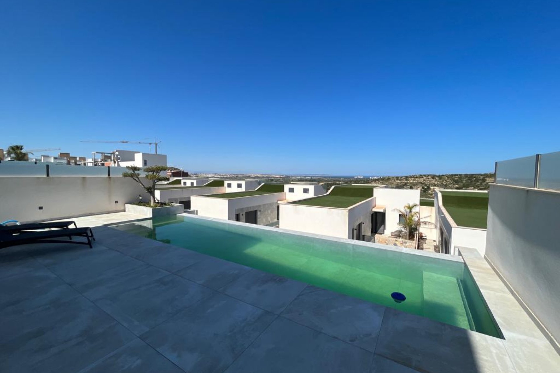 Resale - Villa -
Rojales - Inland