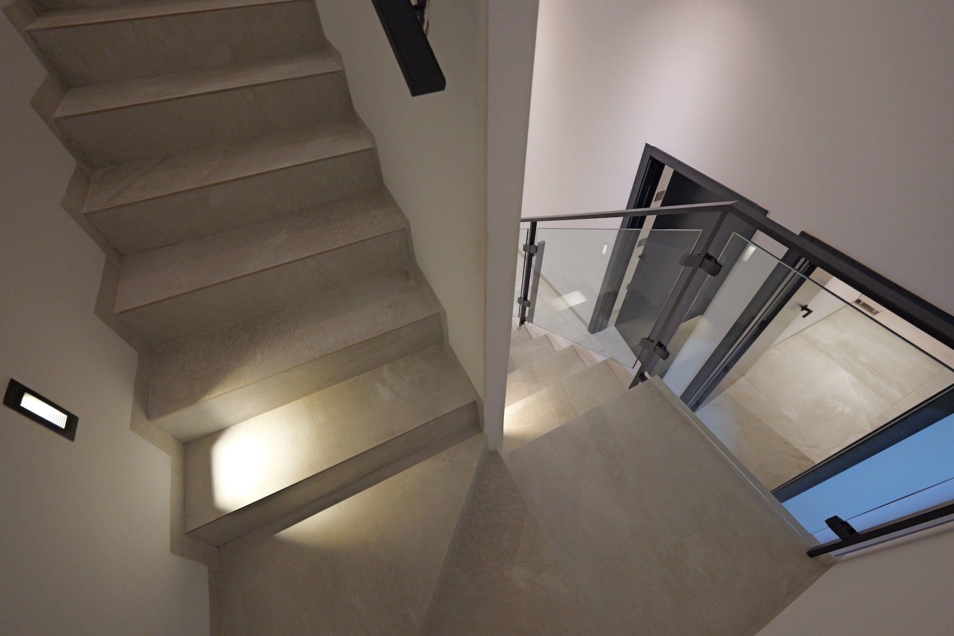 Resale - Villa -
Rojales - Inland