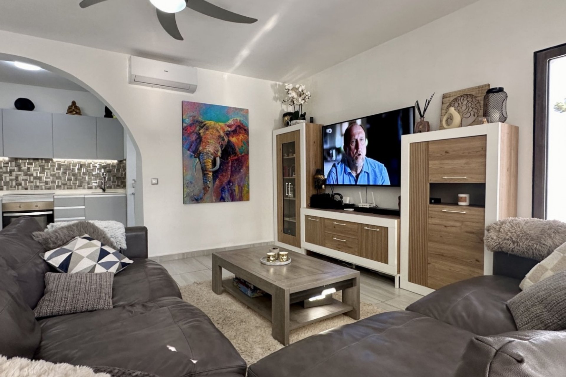 Resale - Villa -
Rojales - Inland