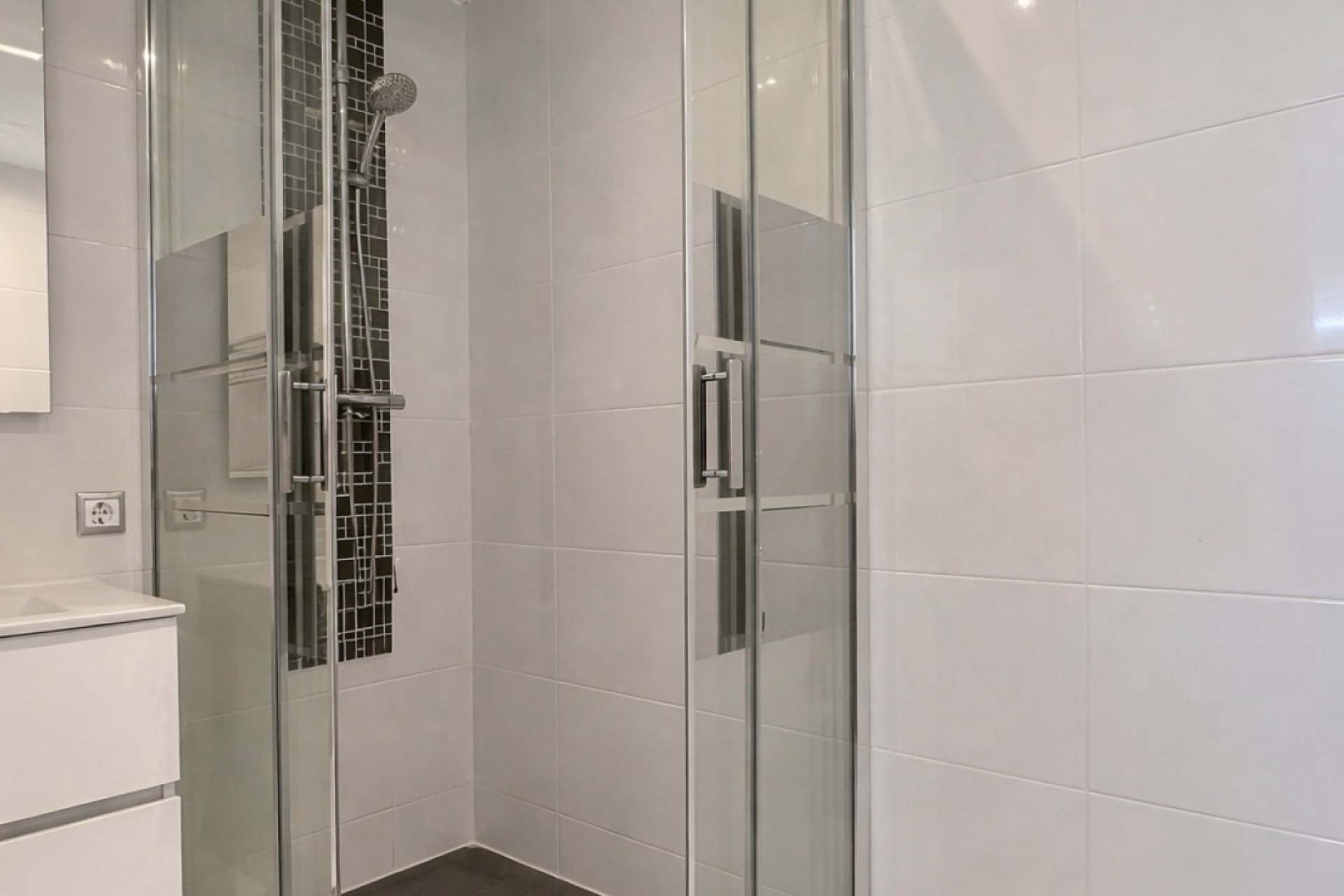 Resale - Villa -
Rojales - Inland