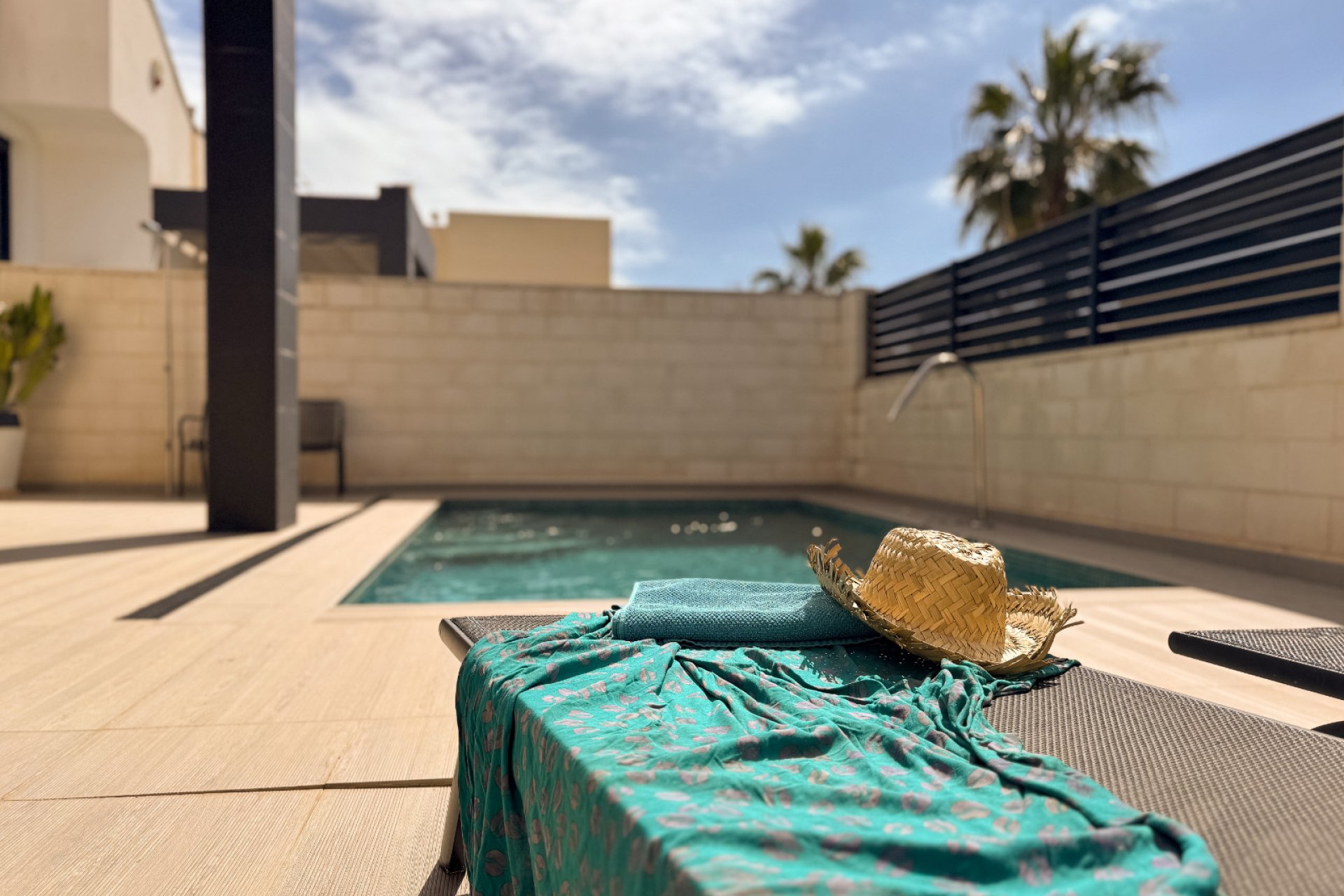 Resale - Villa -
Rojales - Inland