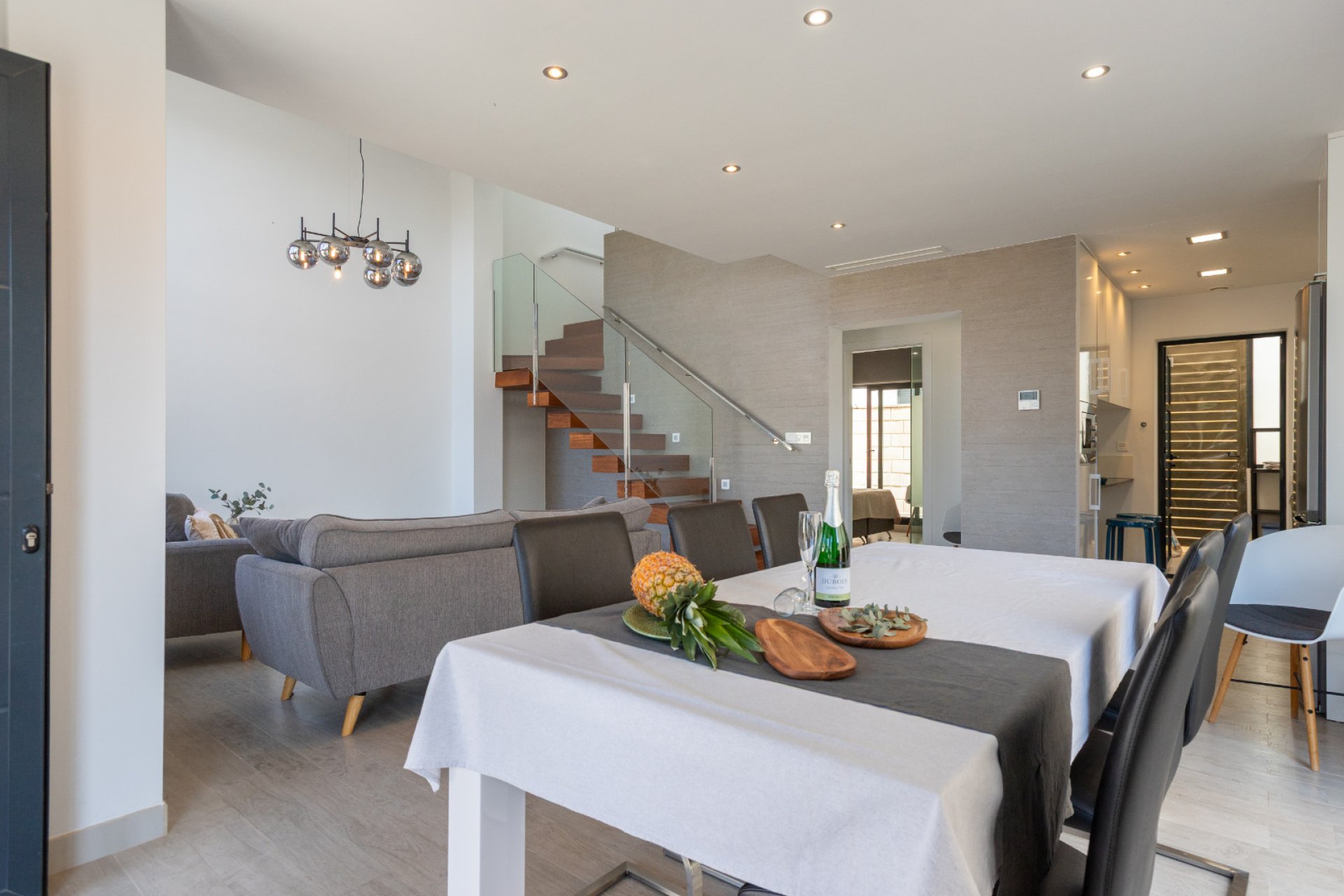 Resale - Villa -
Rojales - Inland