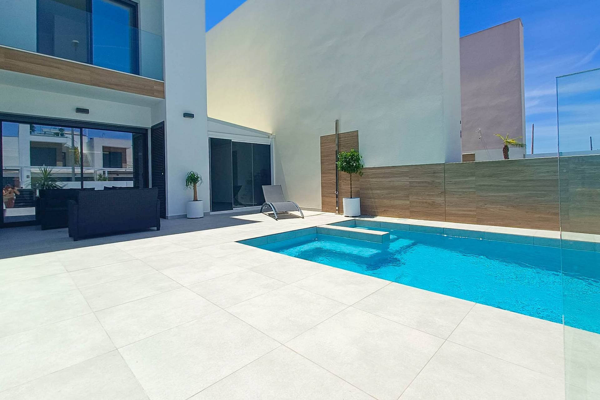Resale - Villa -
Rojales - Inland