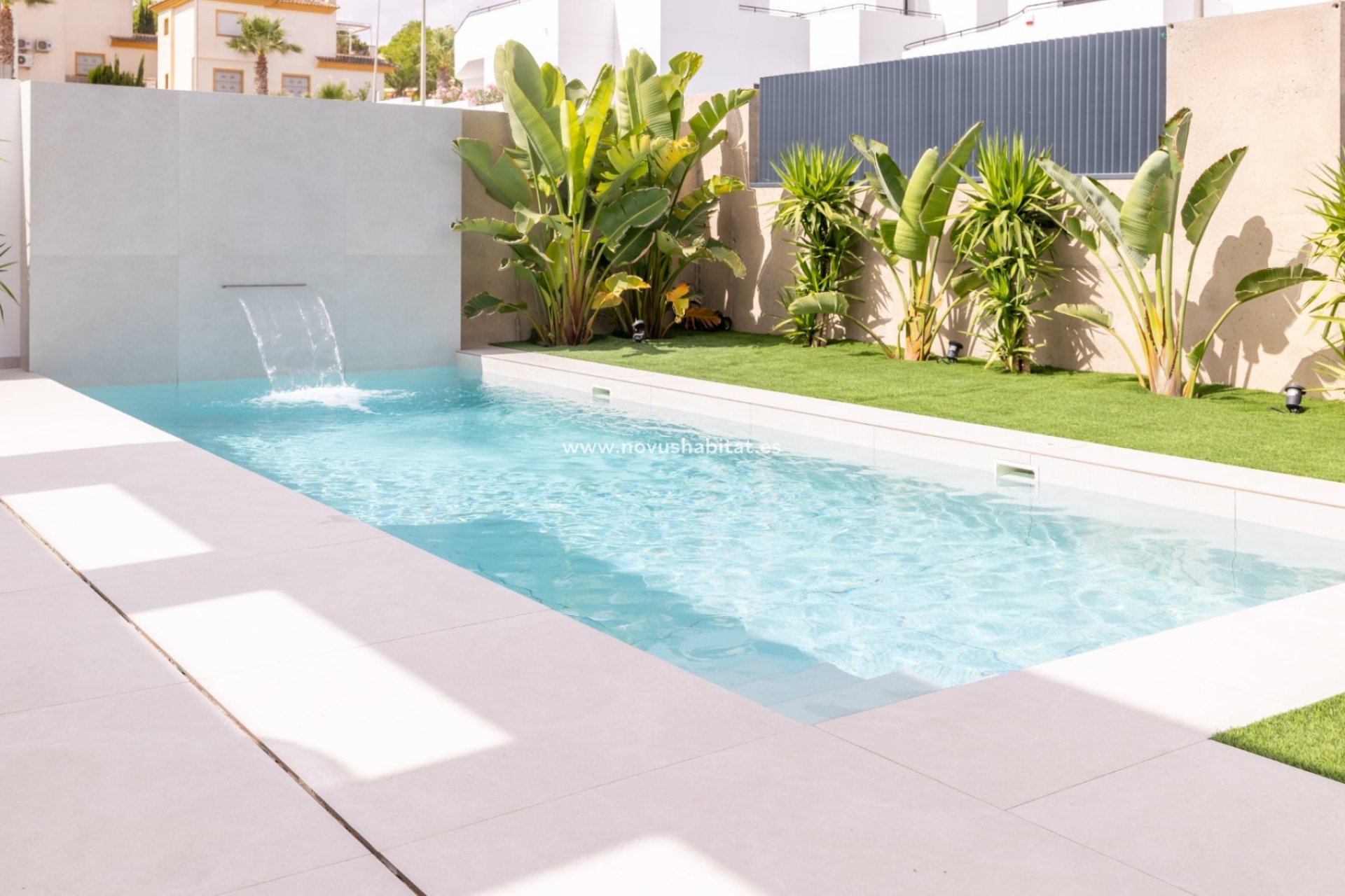 Resale - Villa -
Rojales - Inland