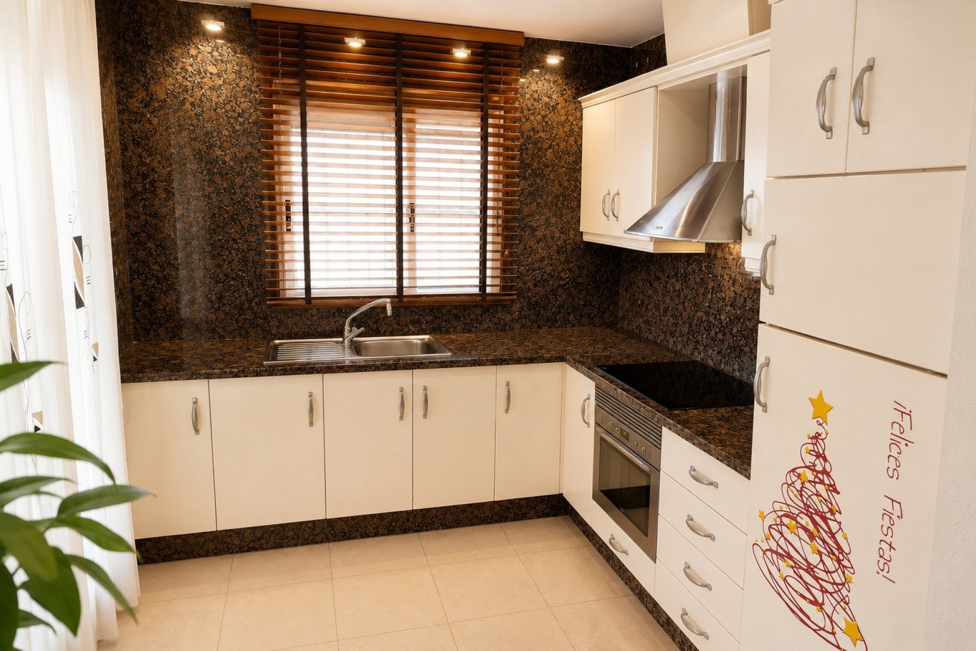 Resale - Villa -
Rojales - Inland