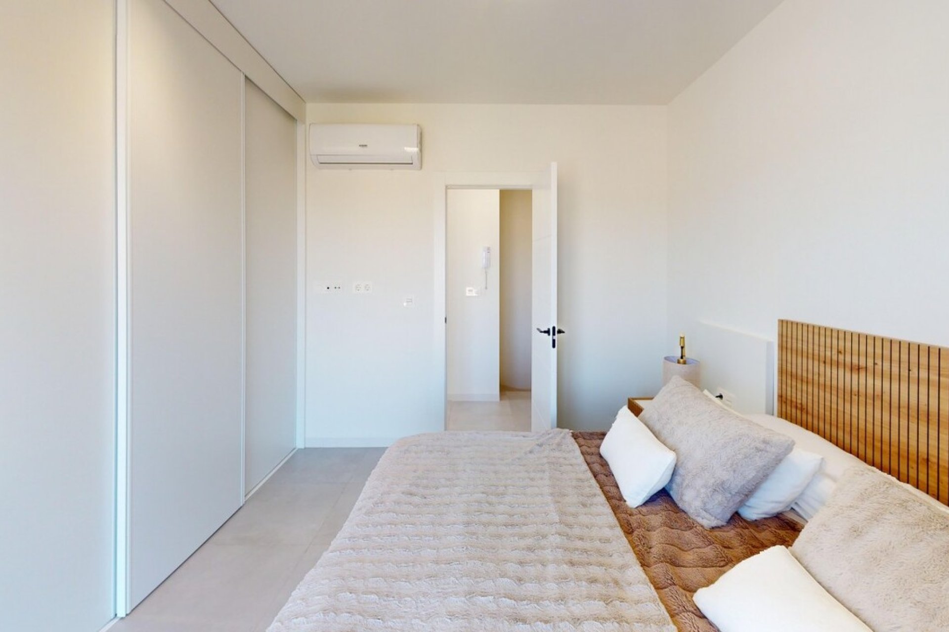 Resale - Villa -
Roldan - Inland