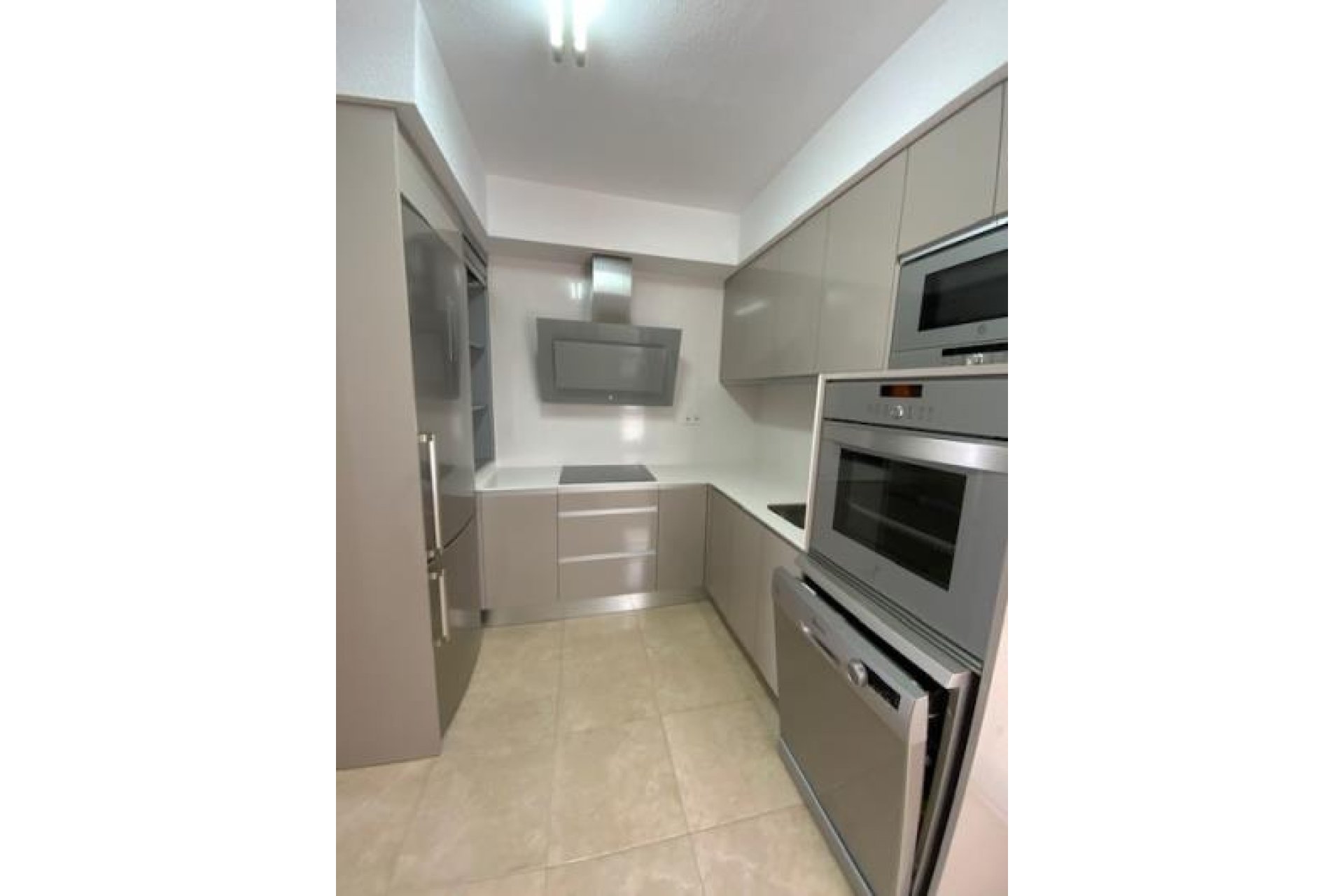 Resale - Villa -
Roldan - Inland