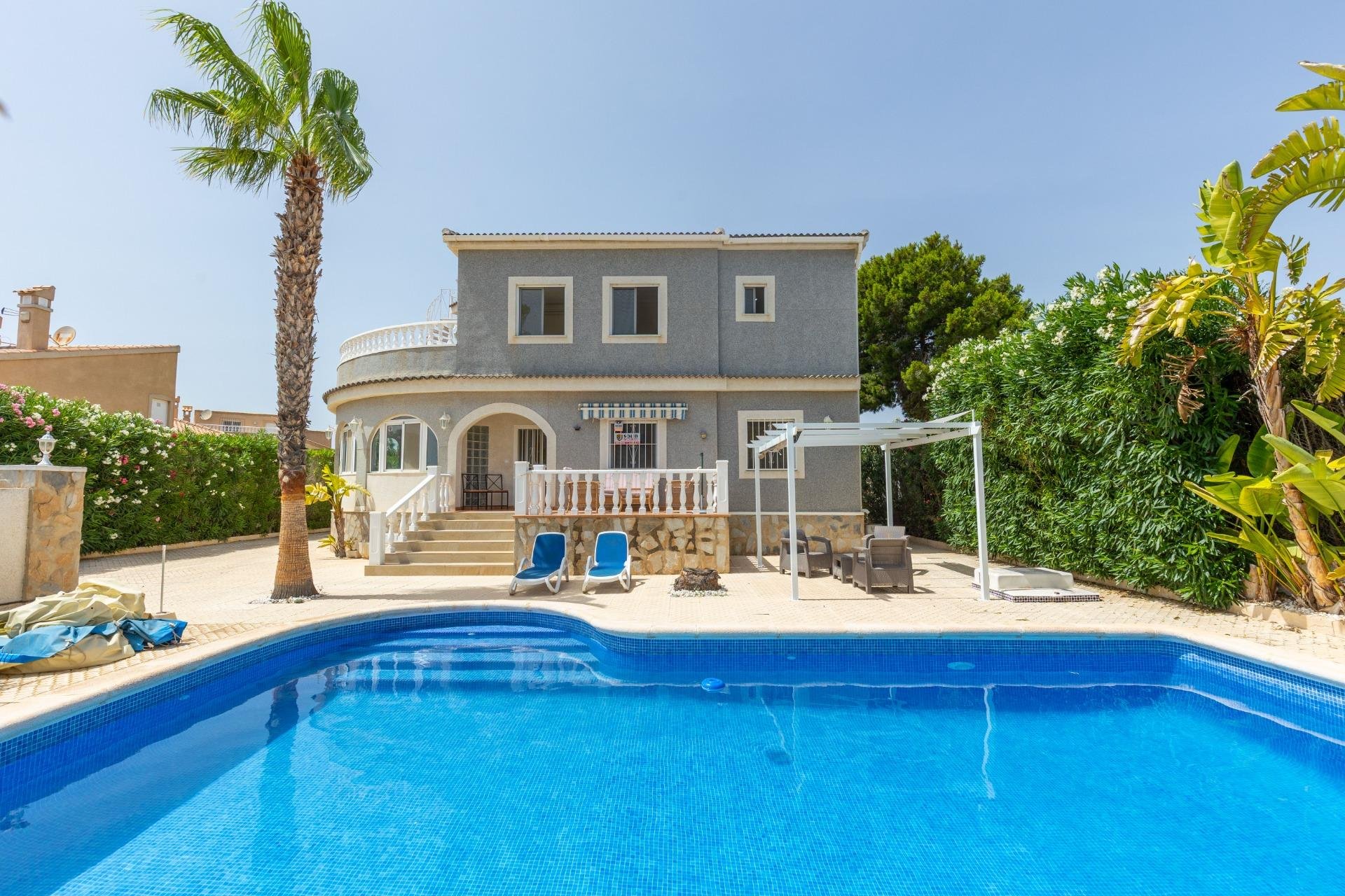 Resale - Villa -
San Fulgencio - La Marina