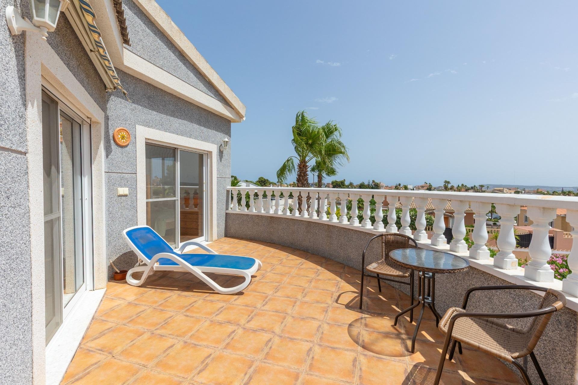 Resale - Villa -
San Fulgencio - La Marina