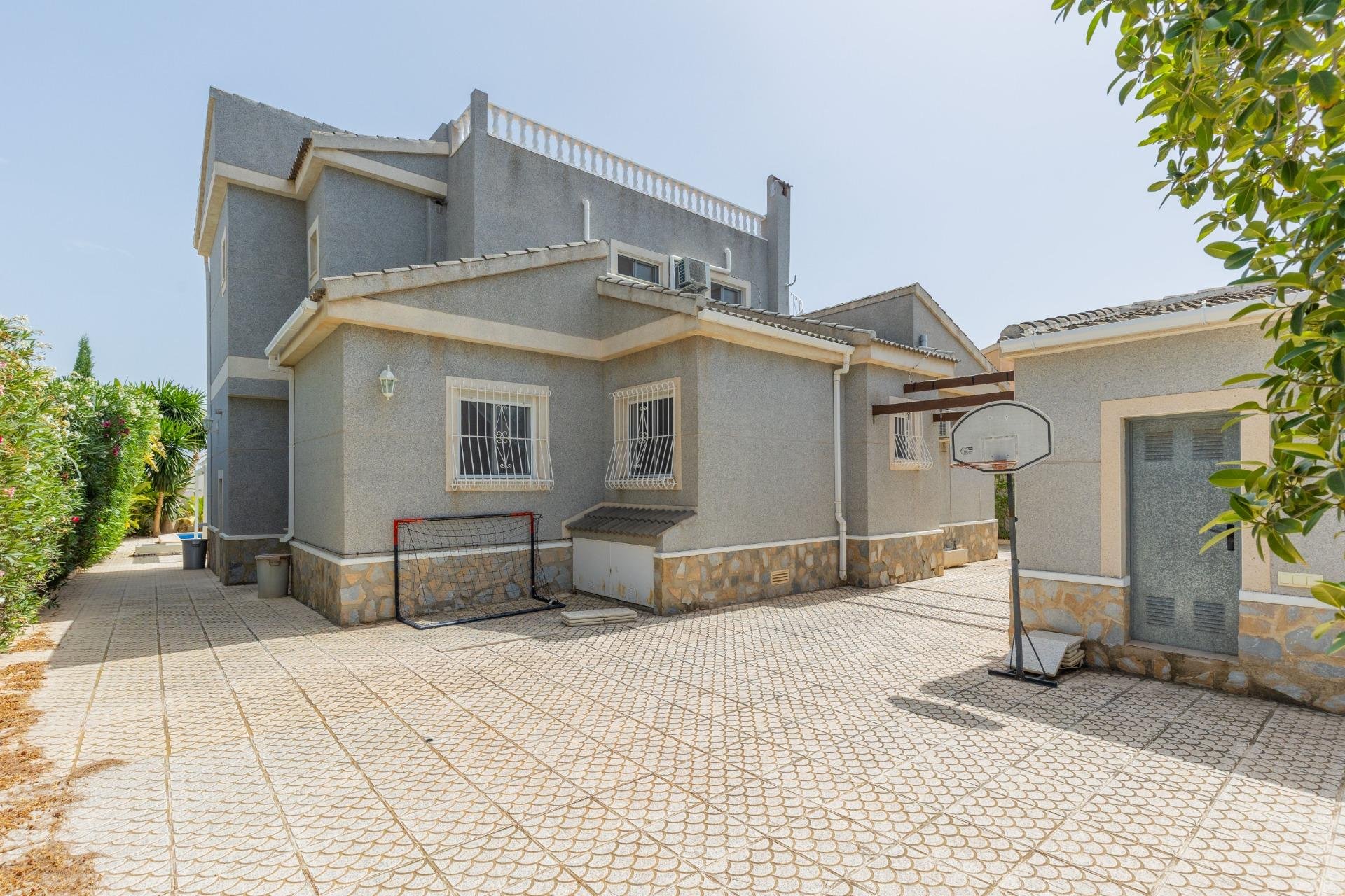 Resale - Villa -
San Fulgencio - La Marina