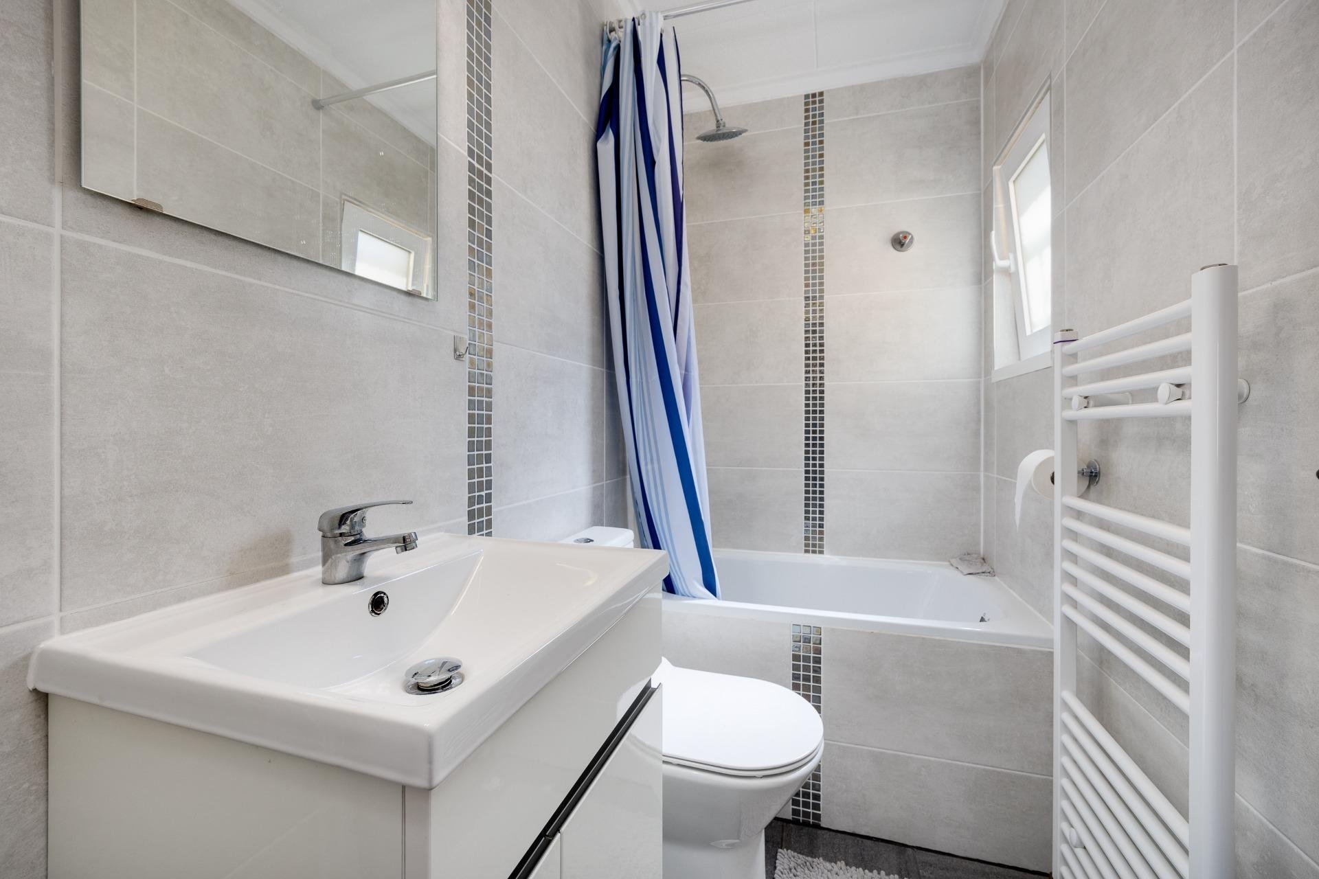 Resale - Villa -
San Fulgencio - La Marina