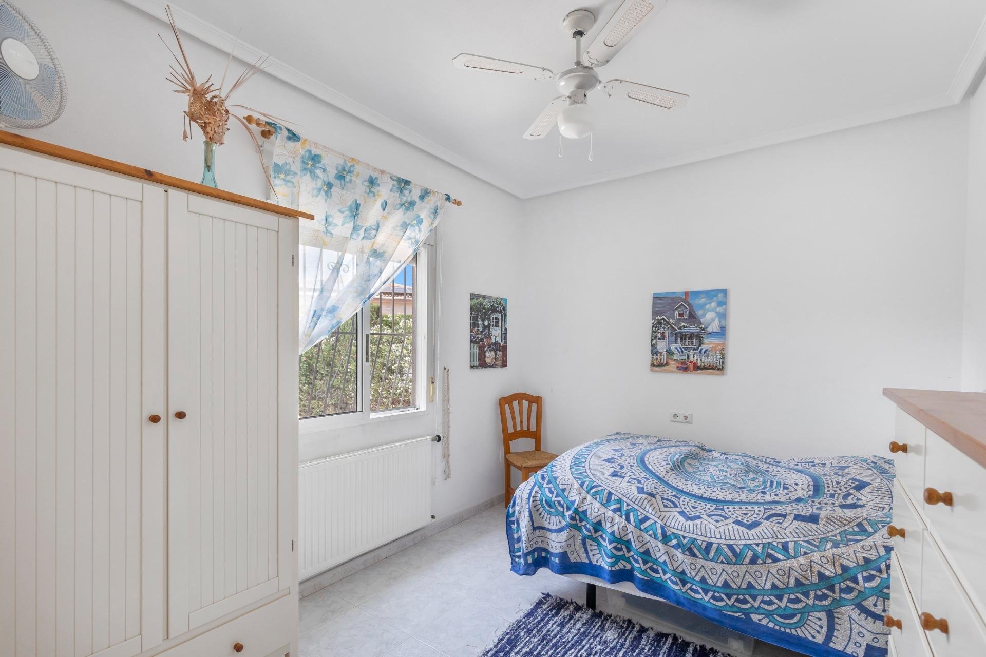 Resale - Villa -
San Fulgencio - Urb. La Marina