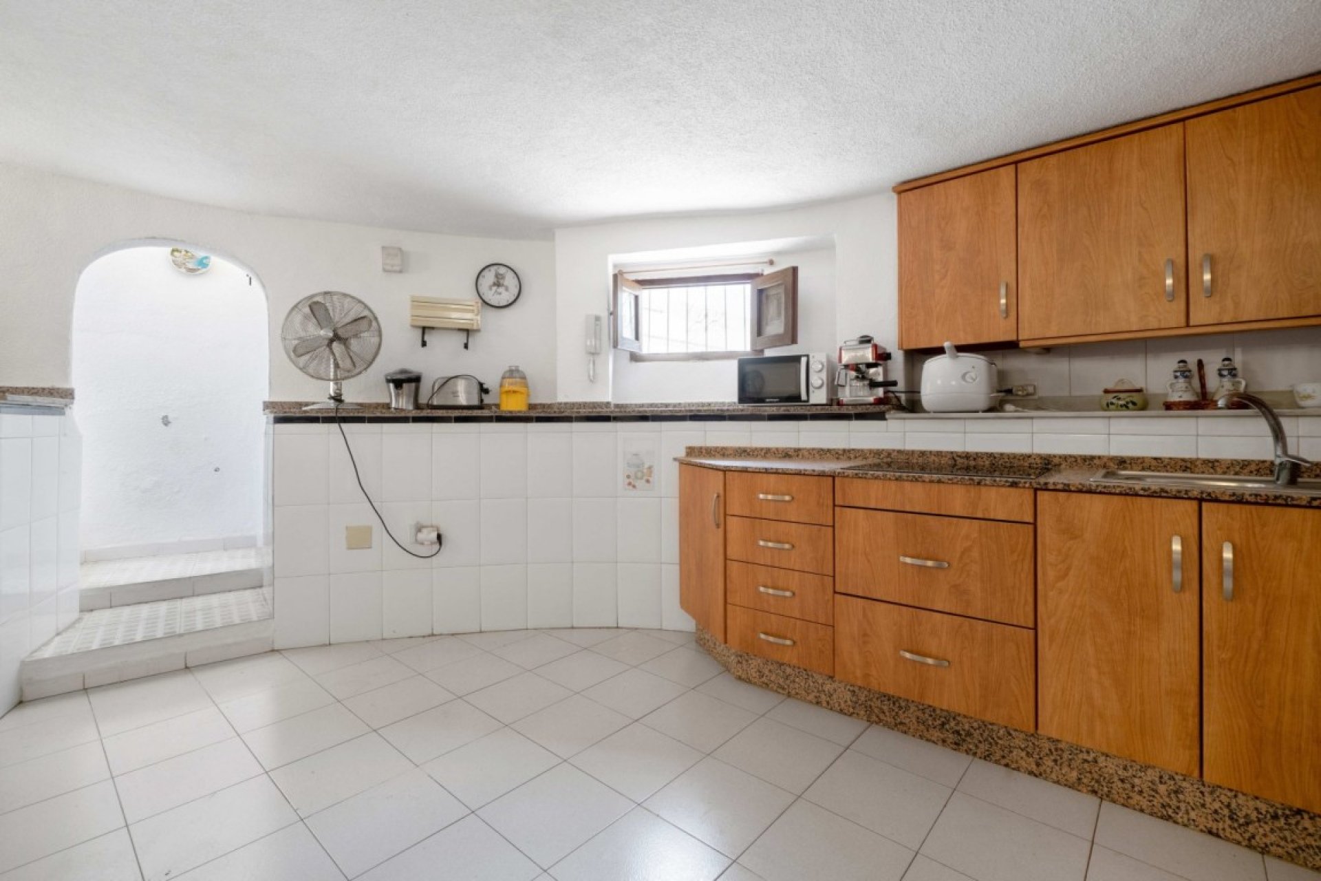 Resale - Villa -
San Luis - Inland