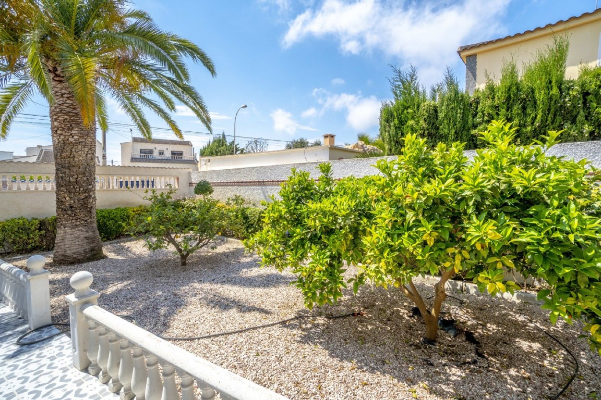 Resale - Villa -
San Luis - Inland