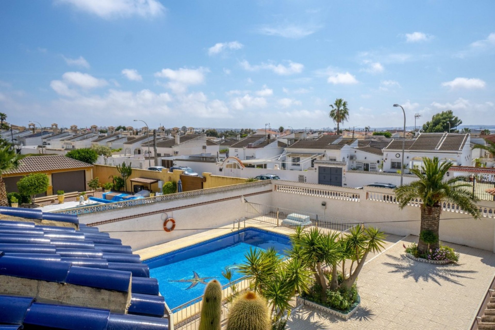 Resale - Villa -
San Luis - Inland