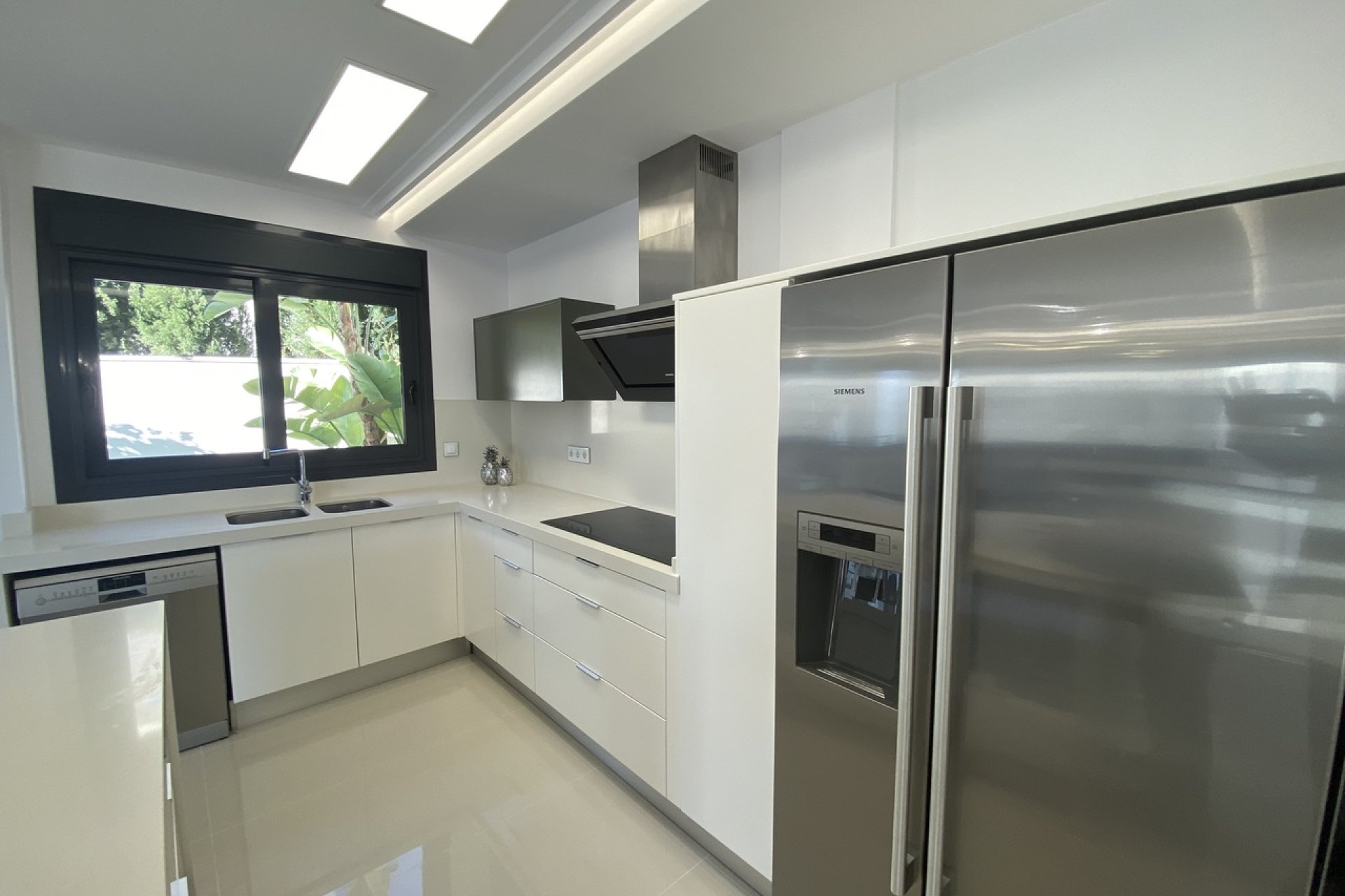 Resale - Villa -
San Miguel de Salinas - Inland