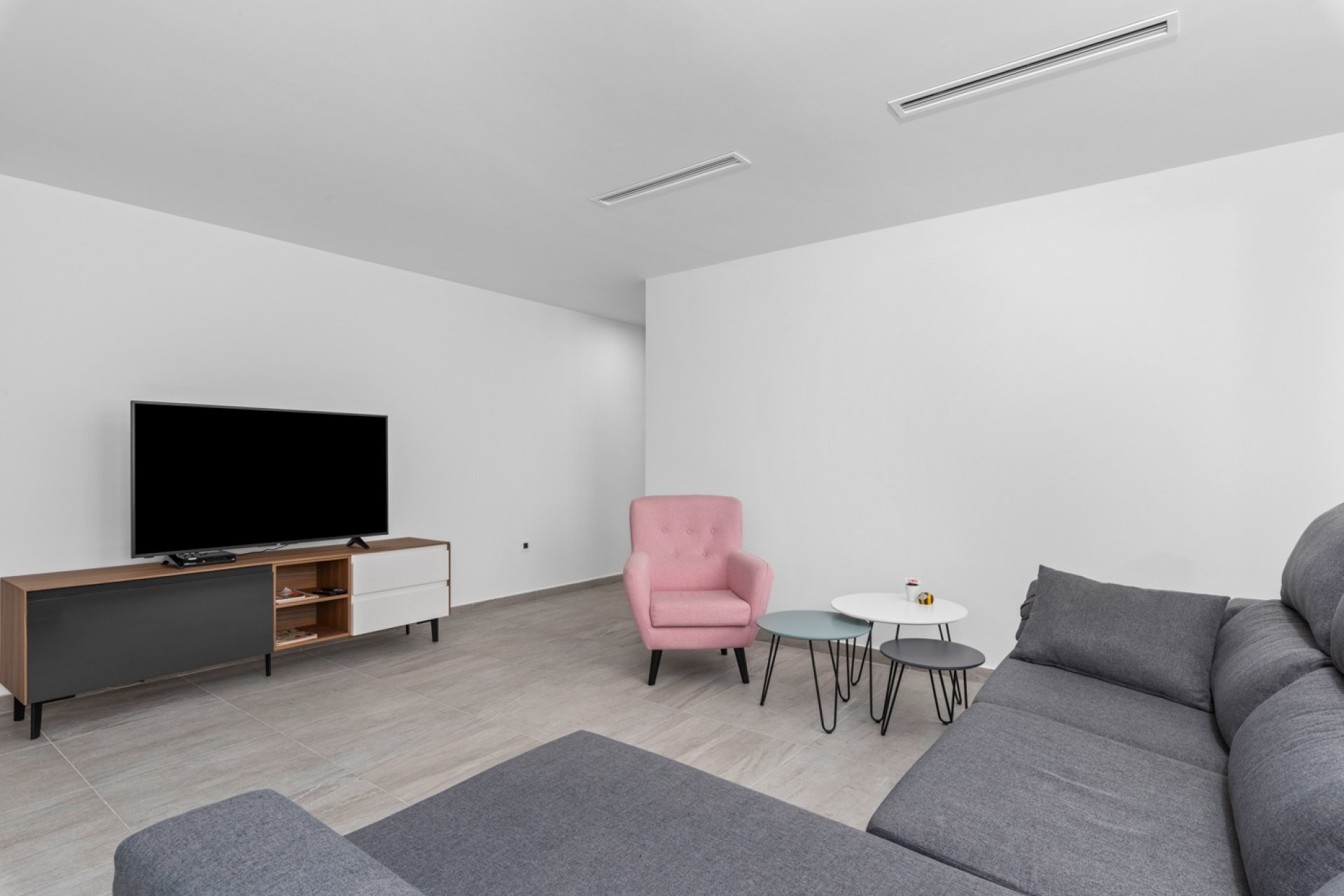 Resale - Villa -
San Miguel de Salinas - Inland