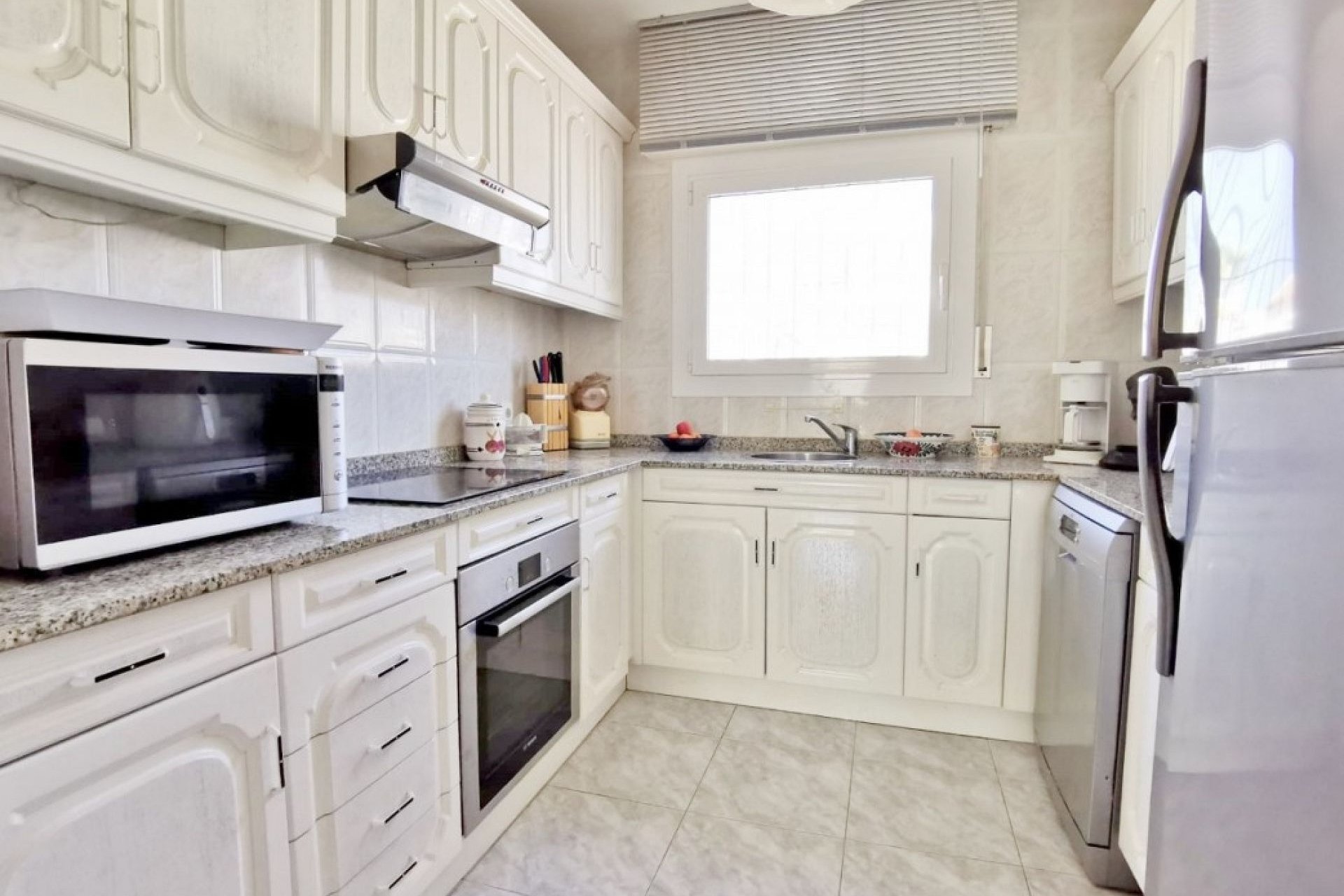 Resale - Villa -
San Miguel de Salinas - Inland