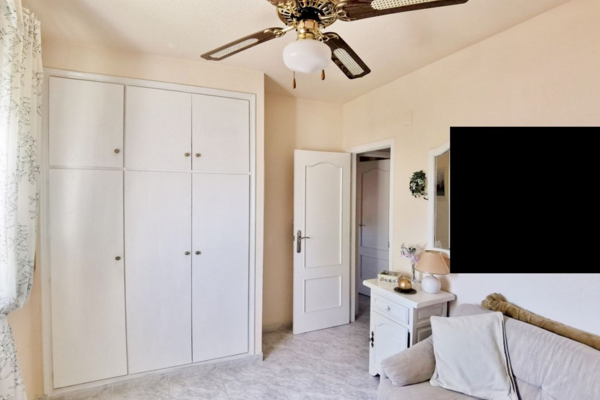 Resale - Villa -
San Miguel de Salinas - Inland