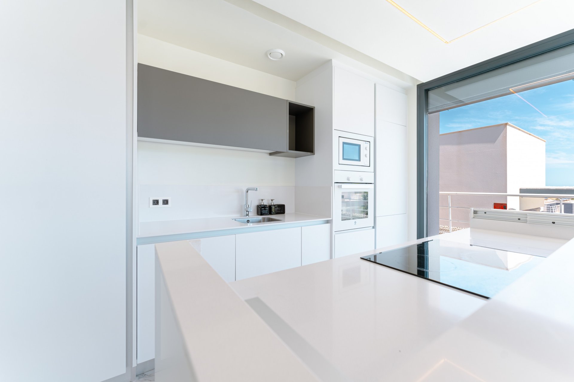 Resale - Villa -
San Miguel de Salinas - Inland
