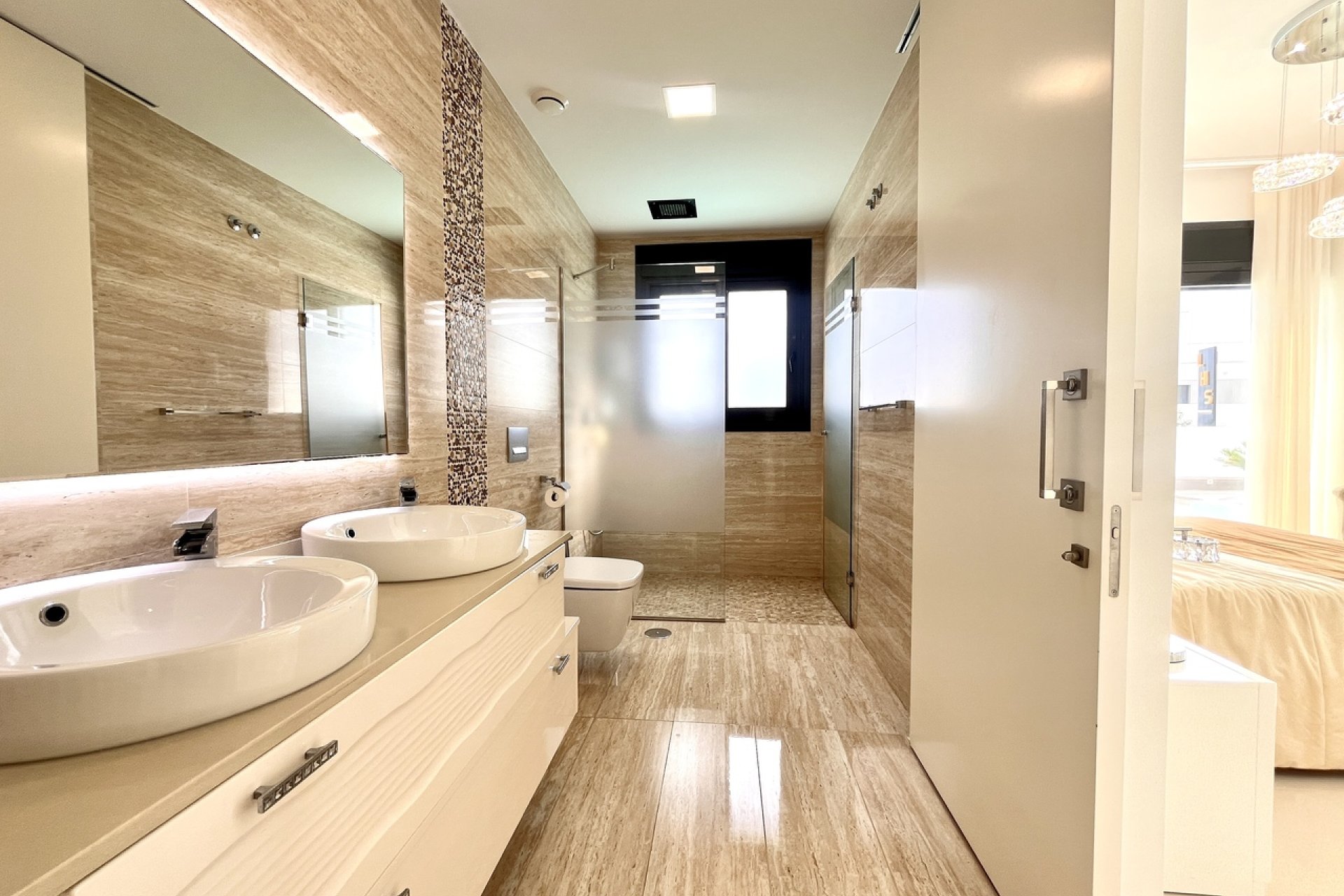 Resale - Villa -
San Miguel de Salinas - Inland