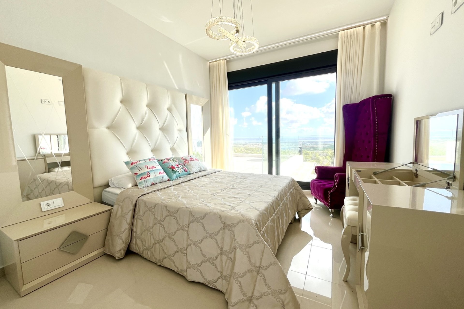 Resale - Villa -
San Miguel de Salinas - Inland