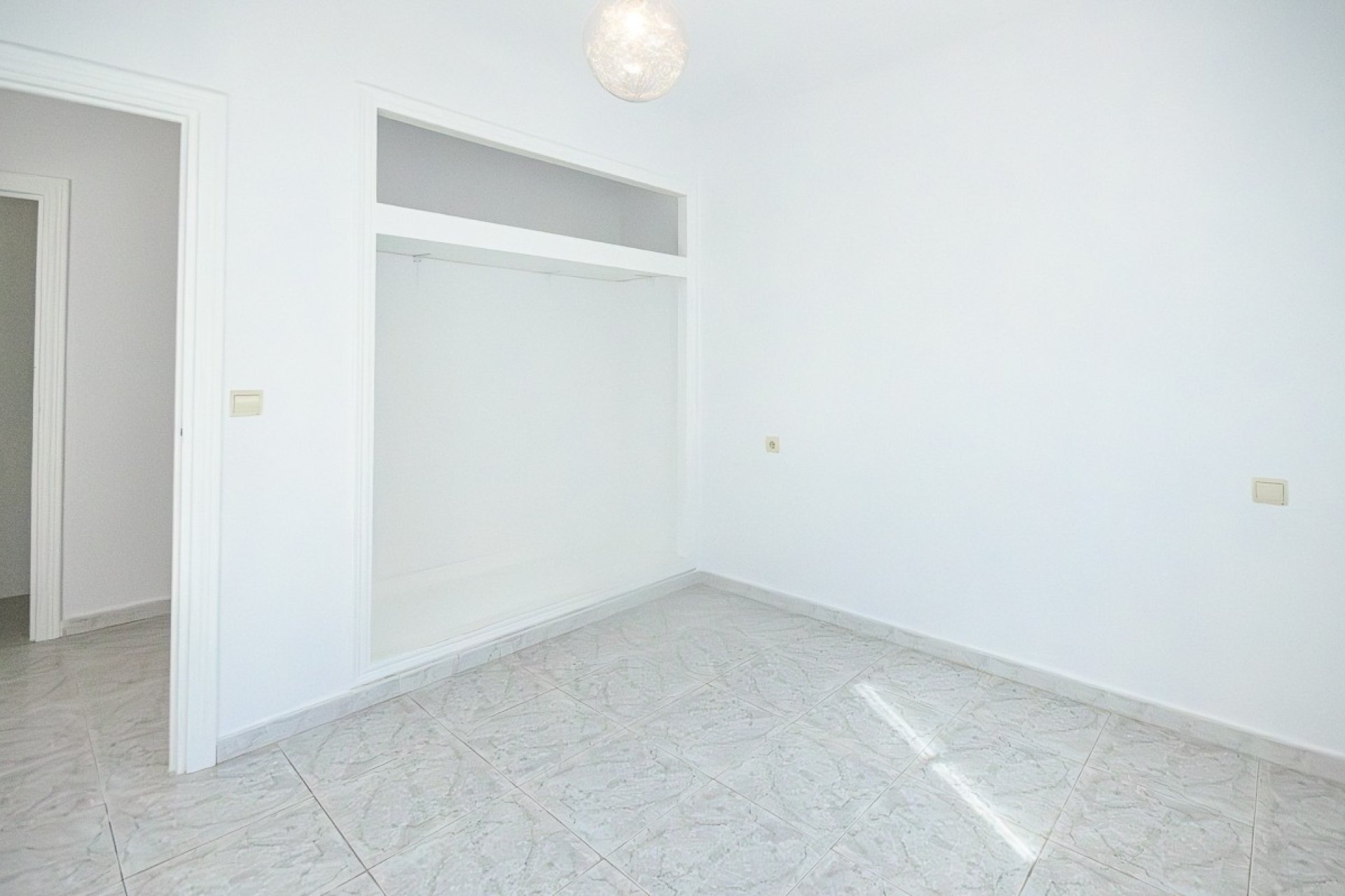 Resale - Villa -
San Miguel de Salinas - Inland