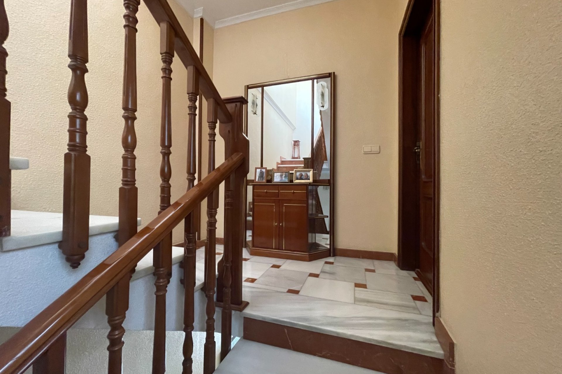 Resale - Villa -
San Miguel de Salinas - Inland